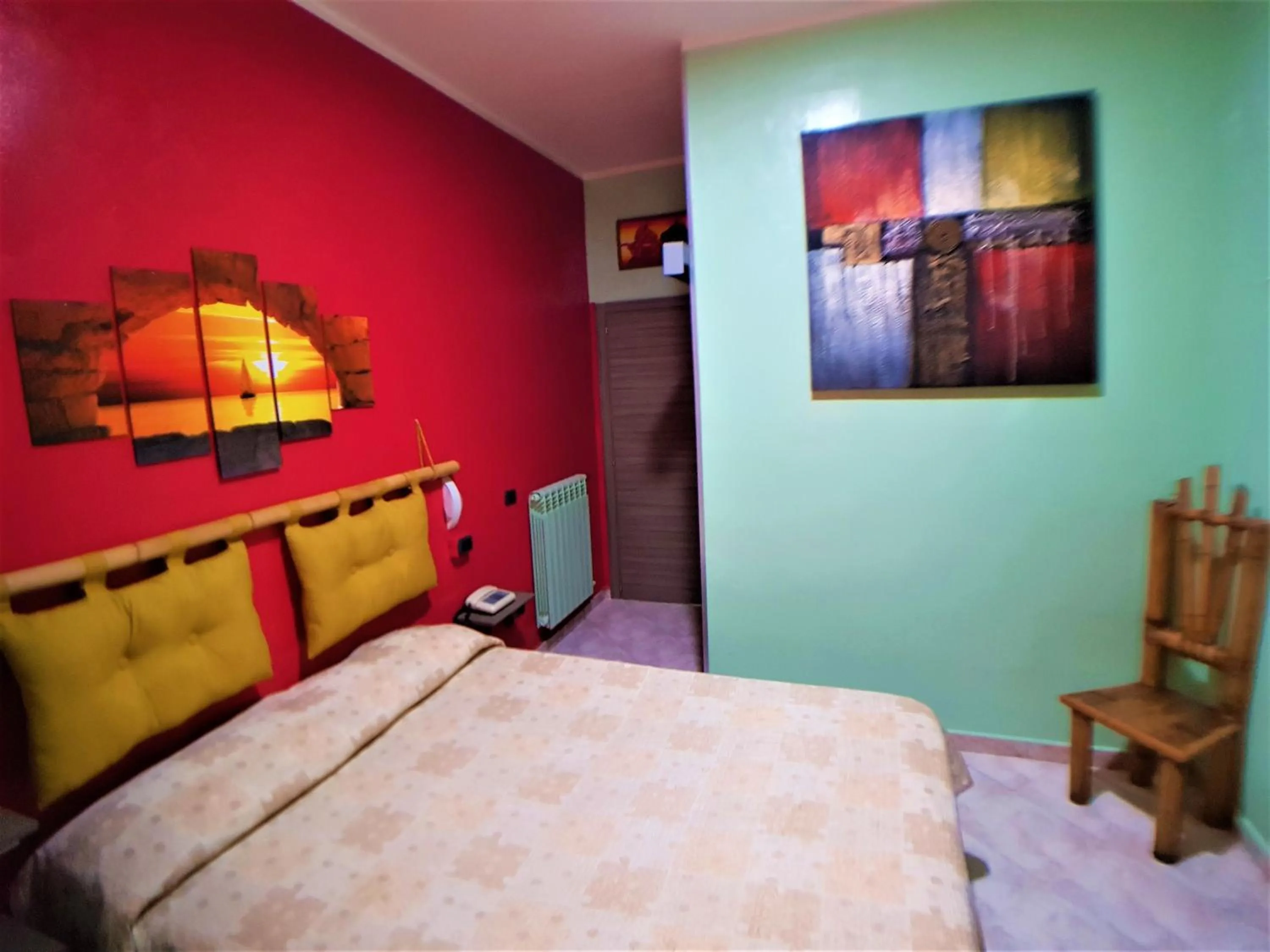 Single Room with Private Bathroom in Hotel Ginevra