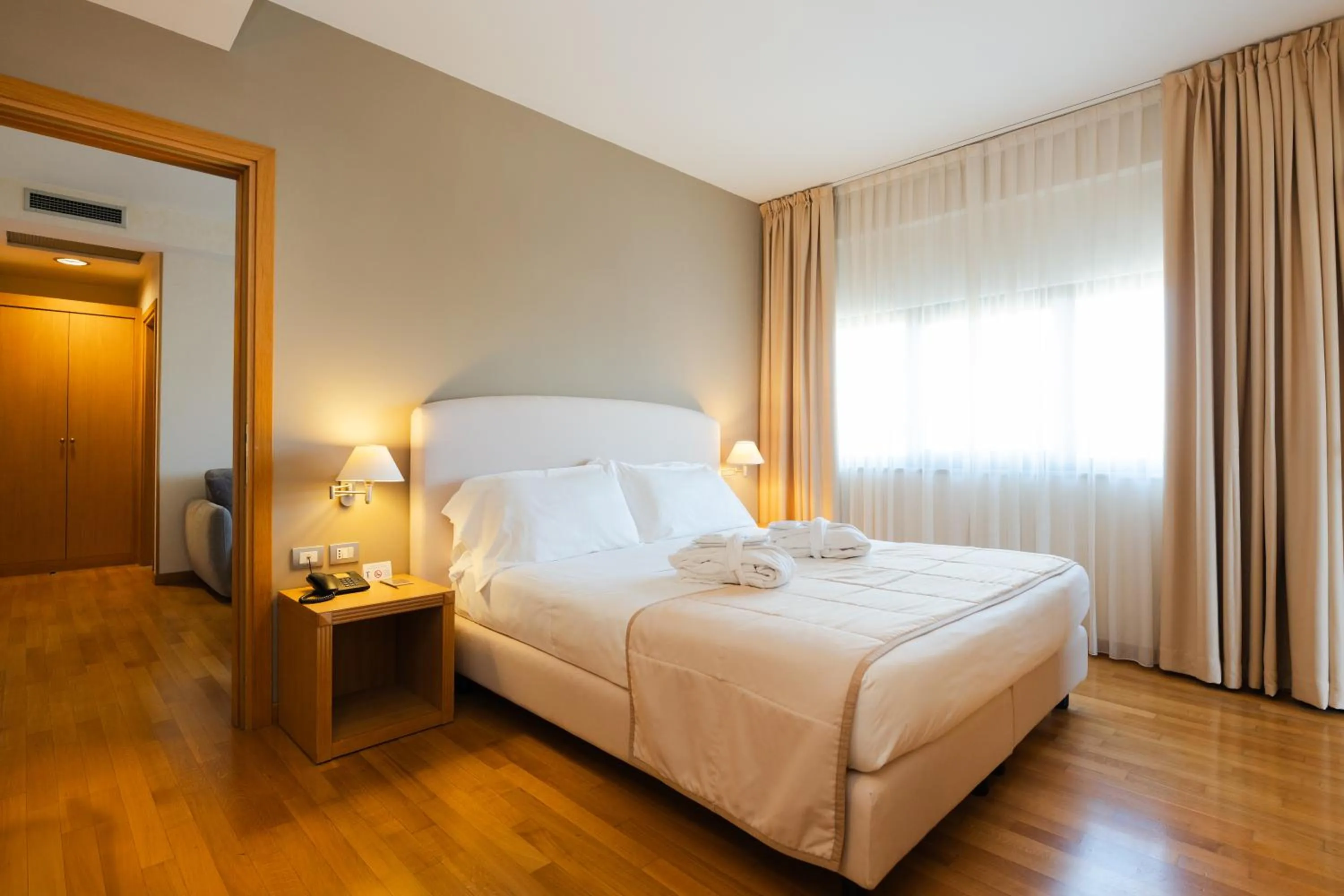 Deluxe Suite in Hotel Touring