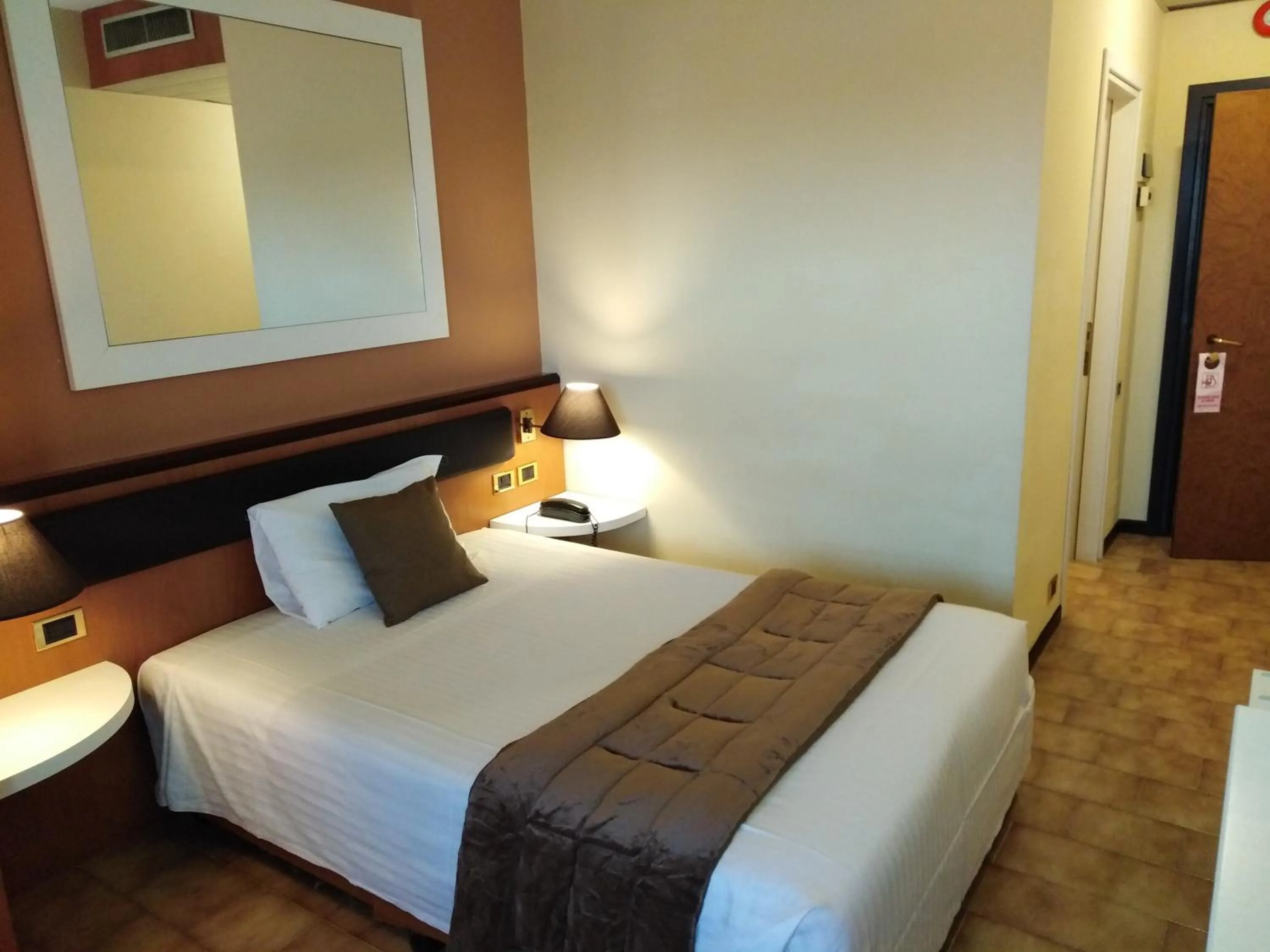 Single Room in RHI Porta Bologna