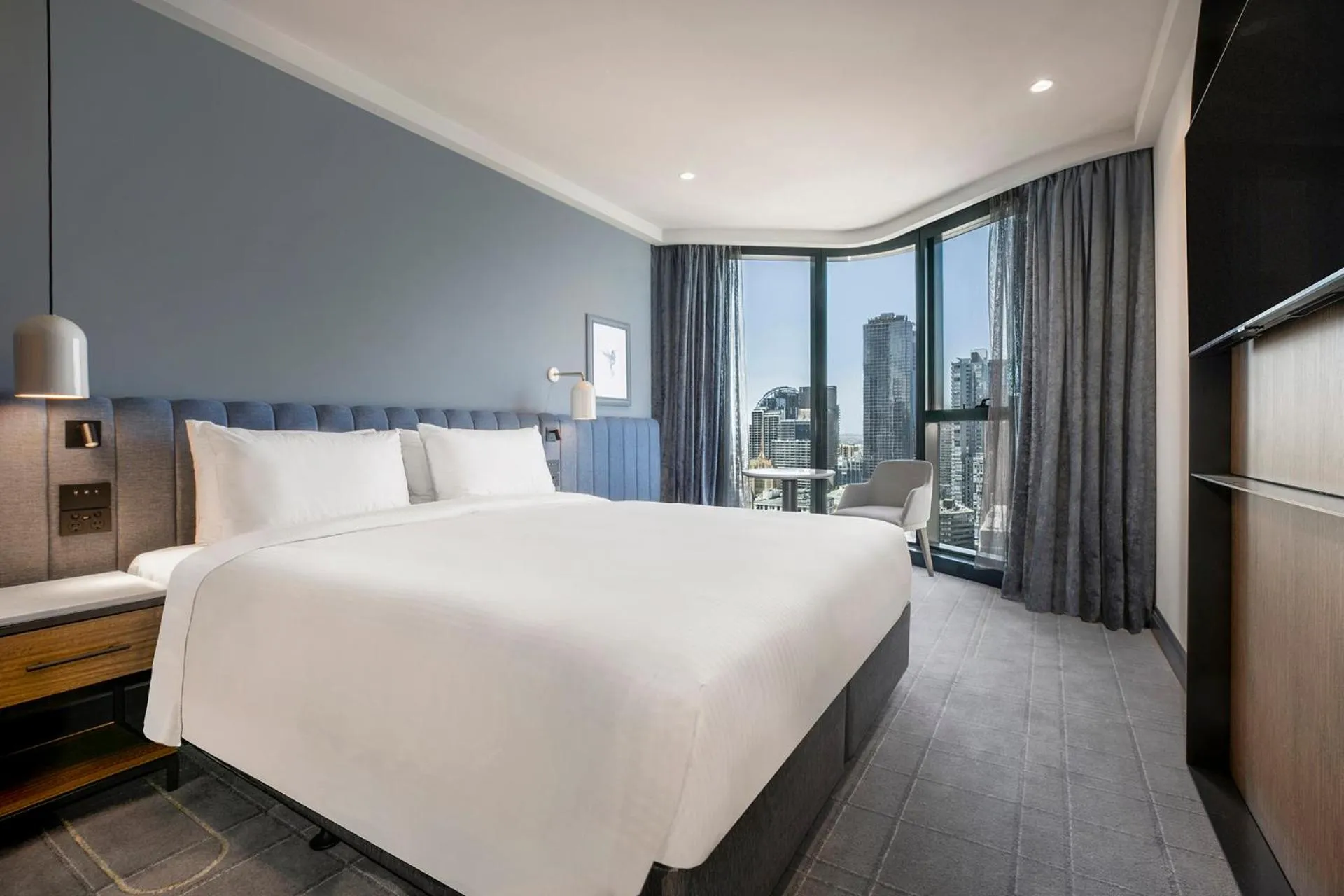 Standard King Room - High Floor in voco Melbourne Central