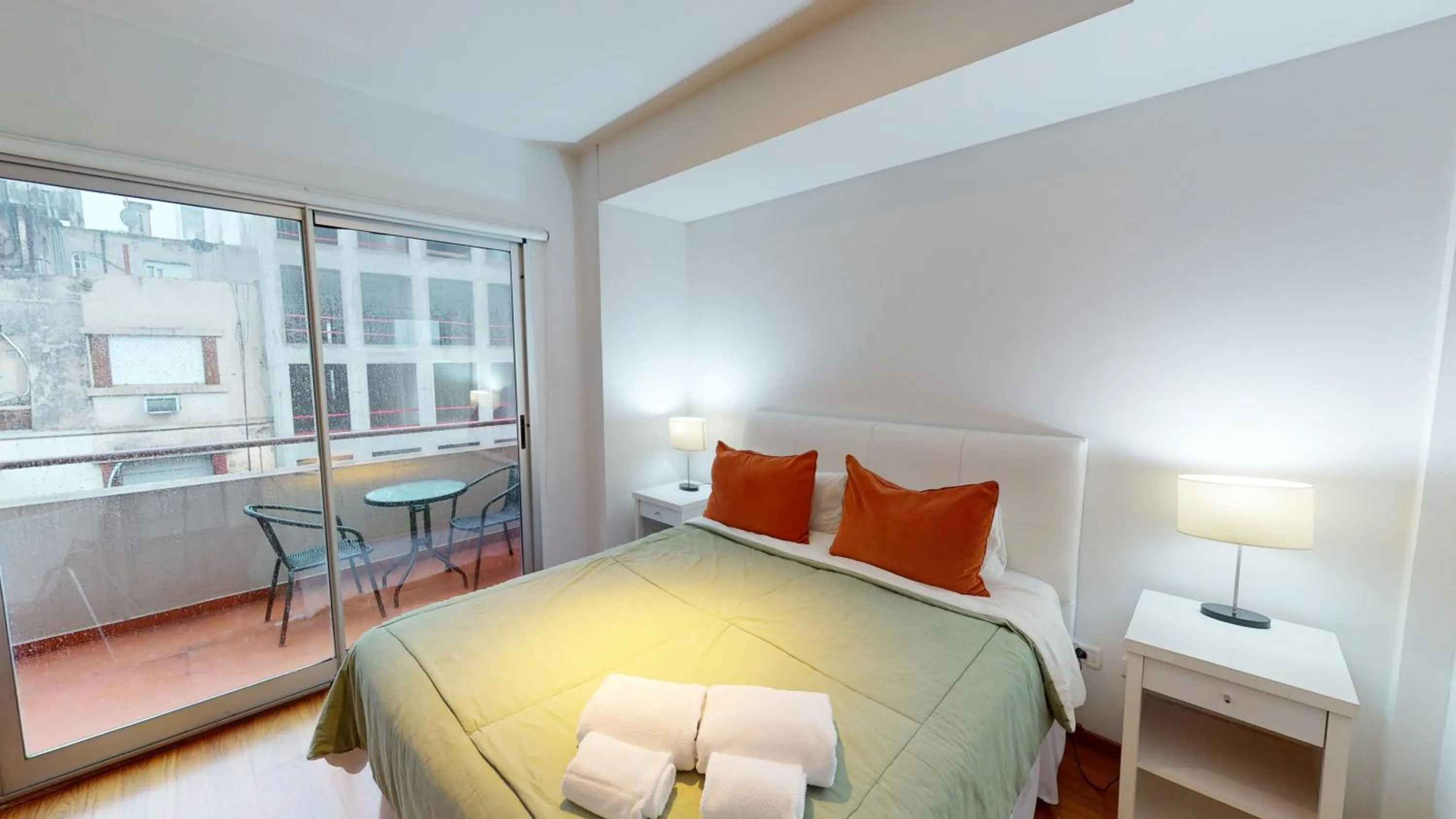 Studio with Balcony in BENS Downtown Apartments