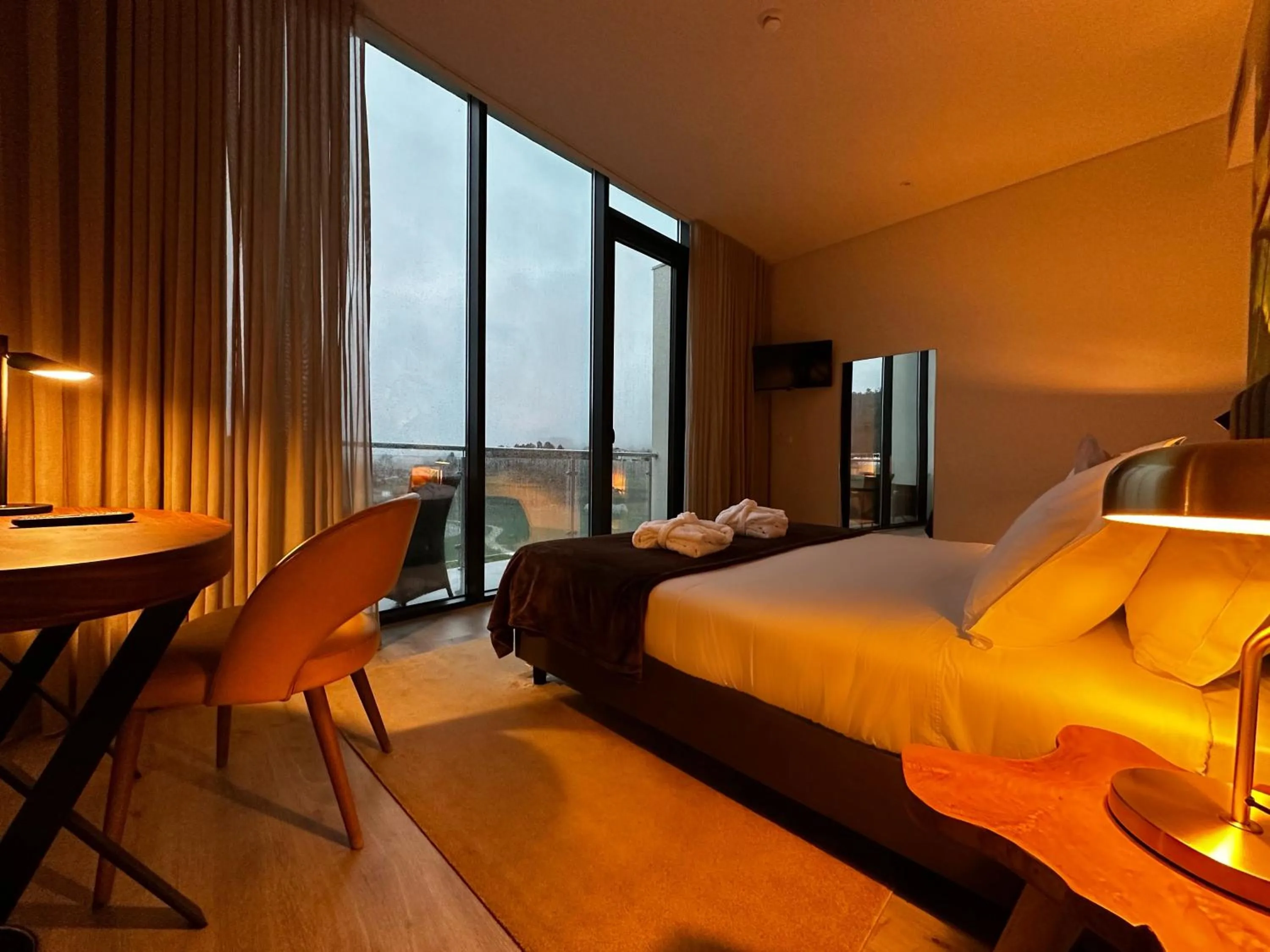 Standard Double or Twin Room with Balcony in Grapple Hotel & Spa