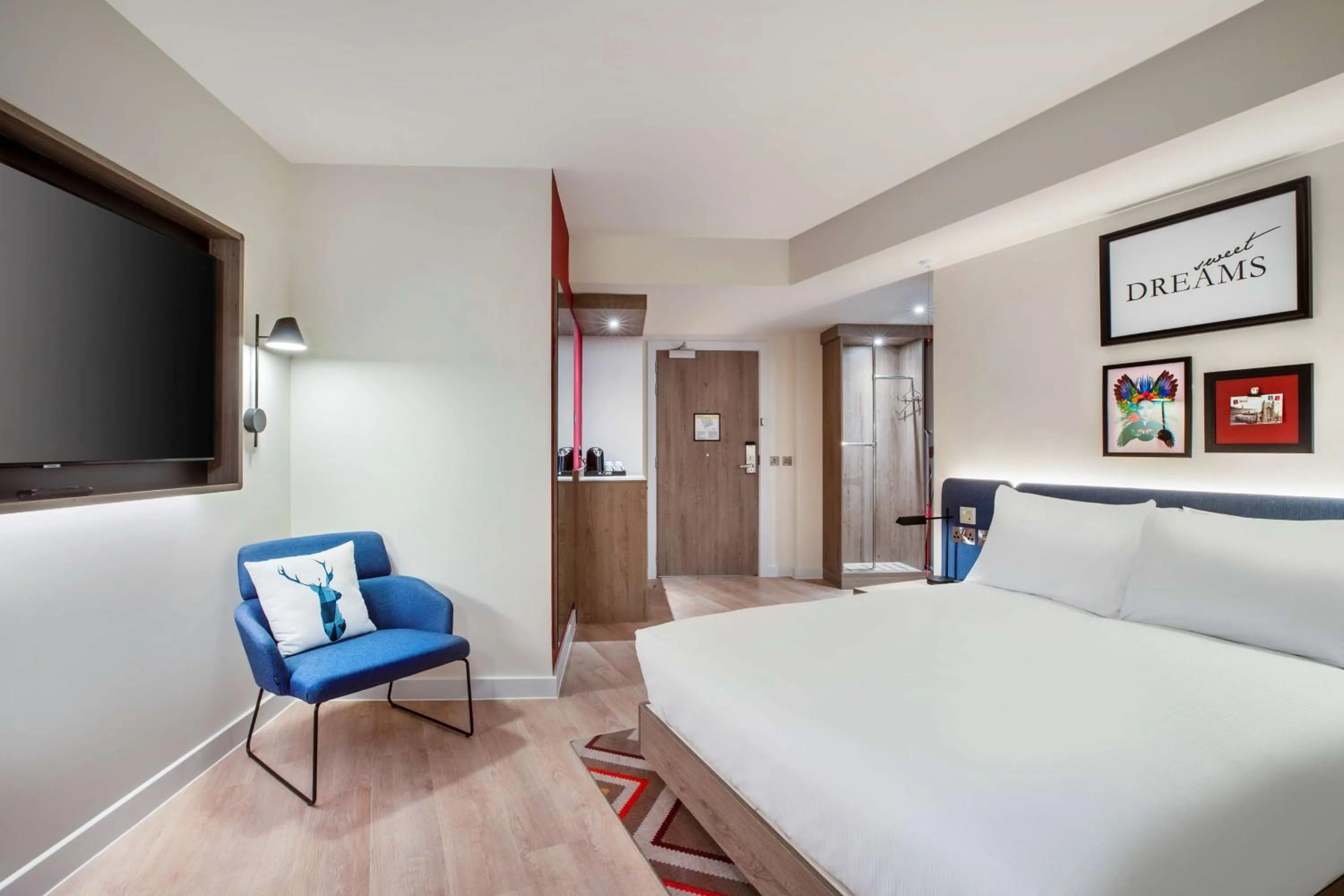Queen Room - Mobility Access in Hampton By Hilton Bath City