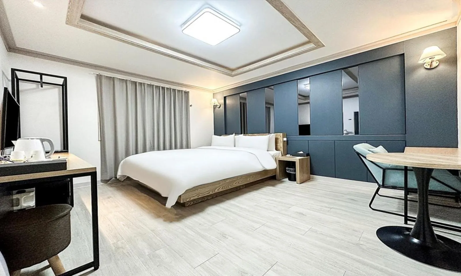 Double Room in Gumi time hotel