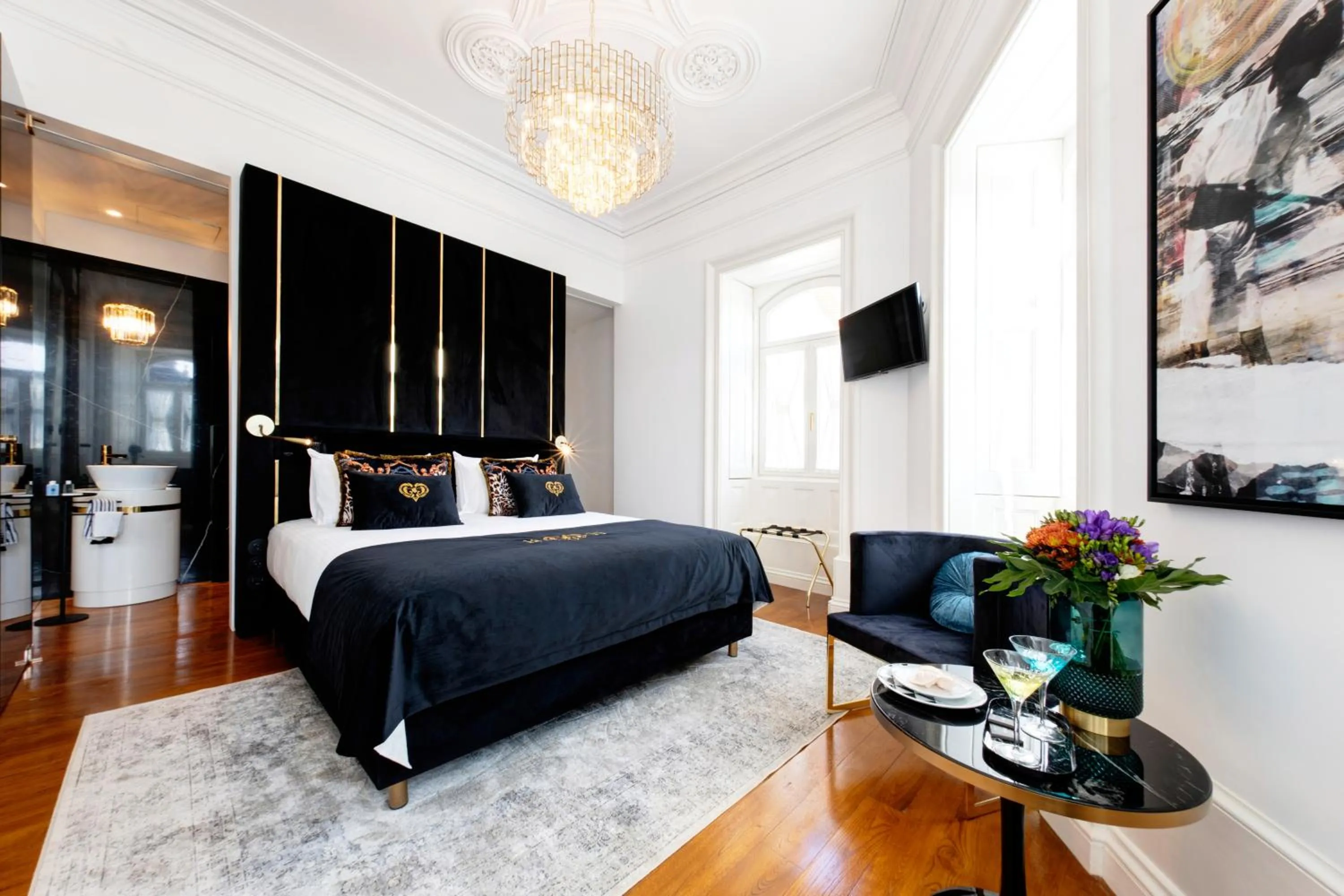 Junior Suite with Canal View in 1877 Estrela Palace