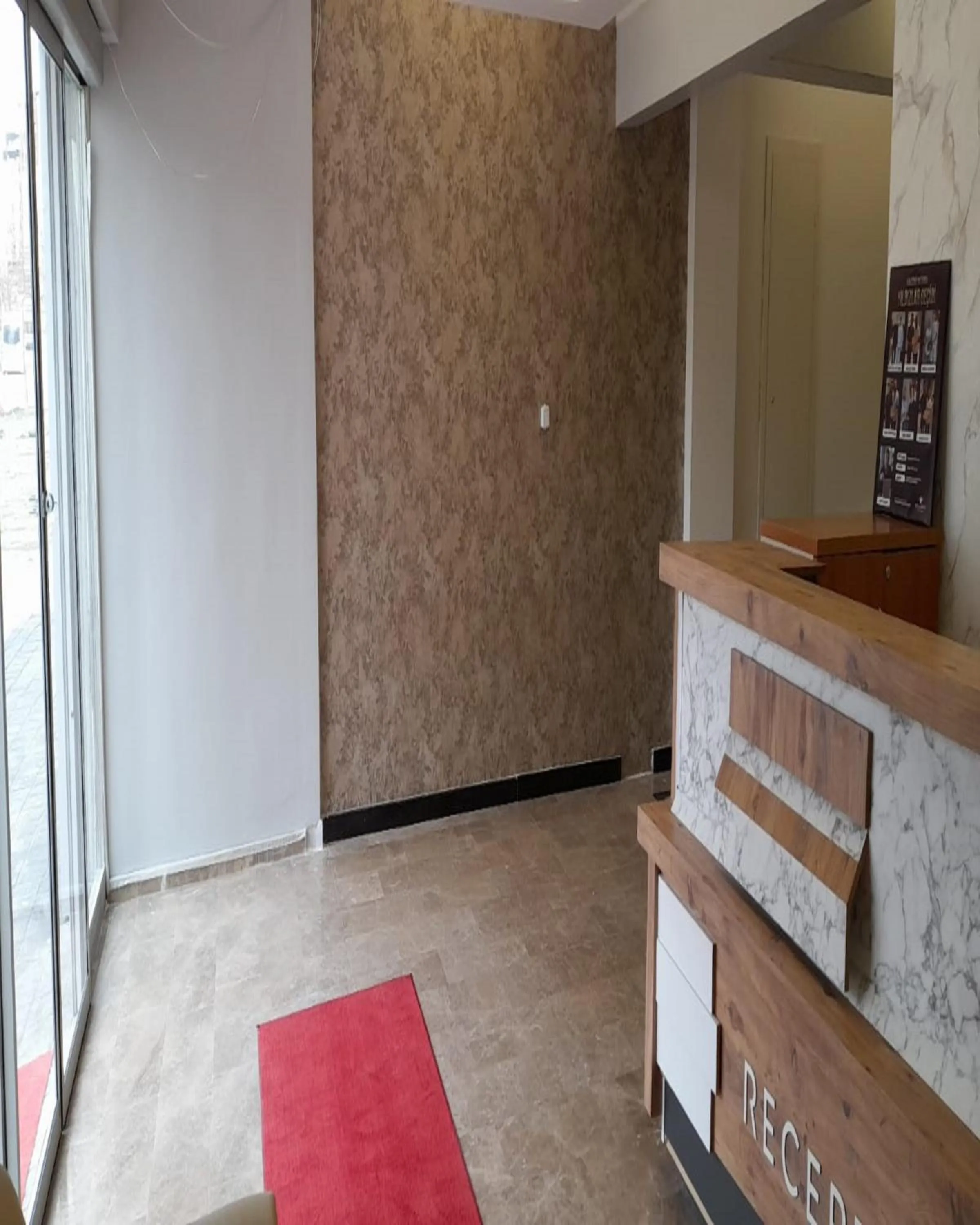 Double Room in Tower352