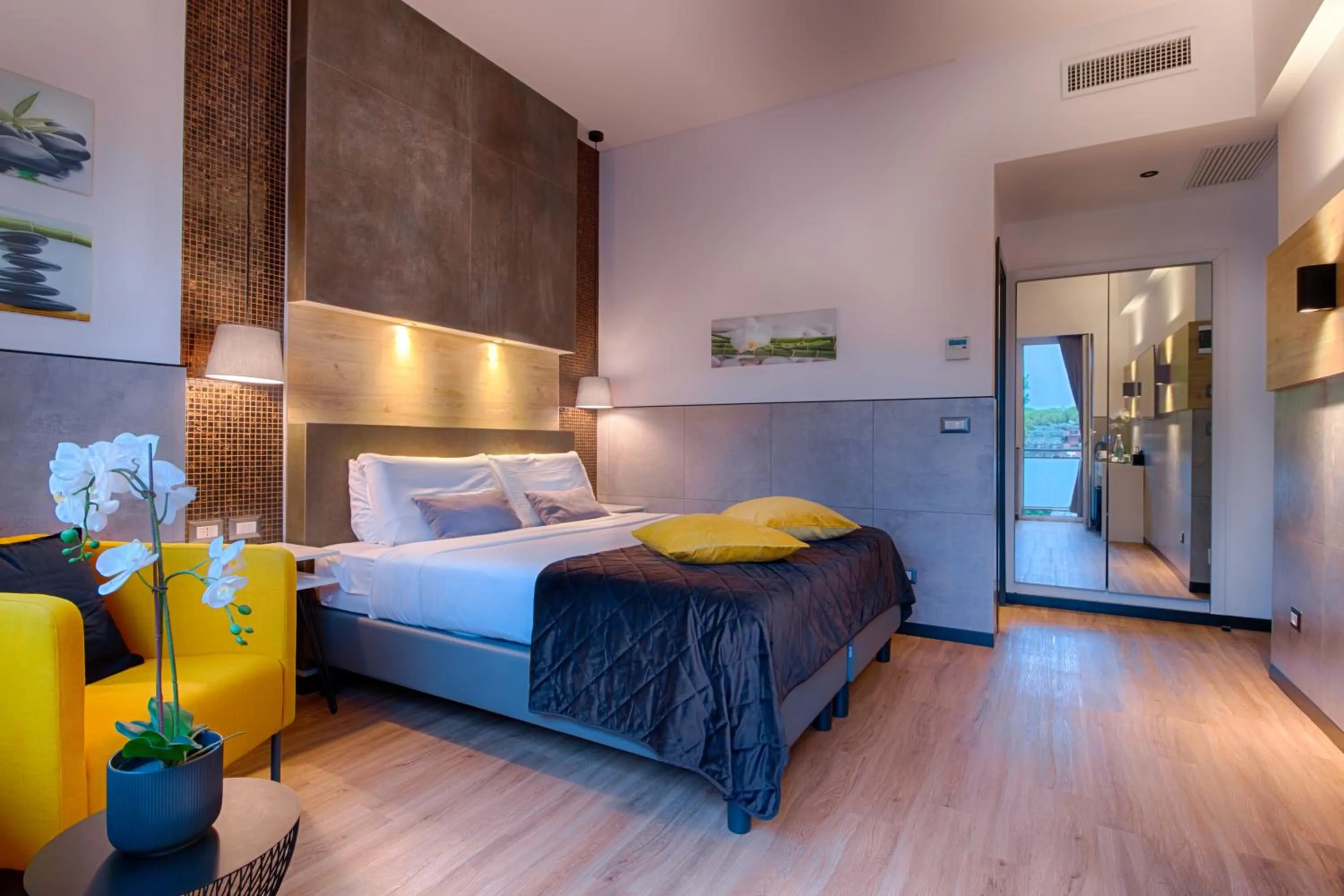 Superior Double Room in Hotel Raganelli