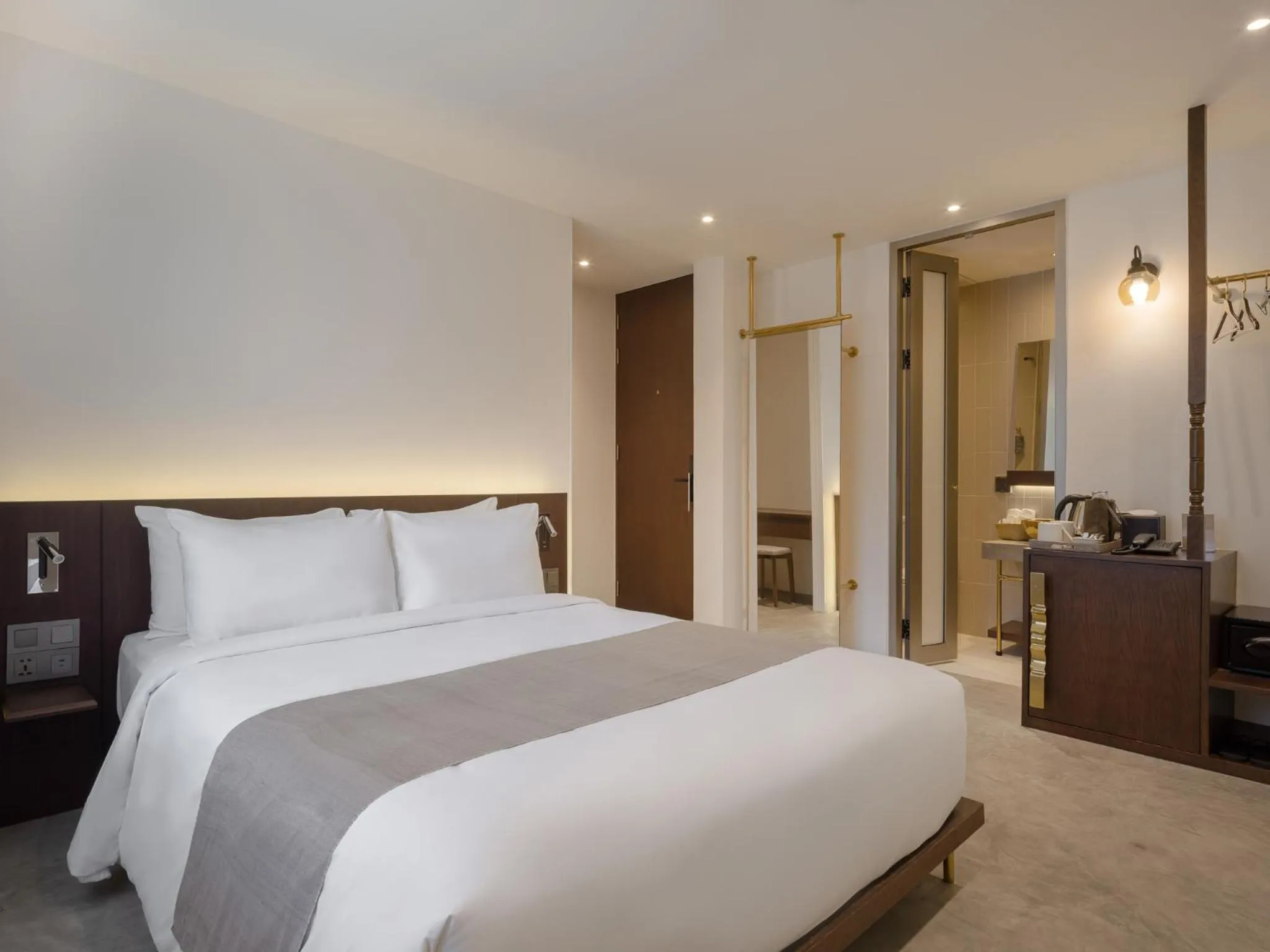 Superior Double Room in Nidhra Boutique Hotel Bangkok Sukhumvit