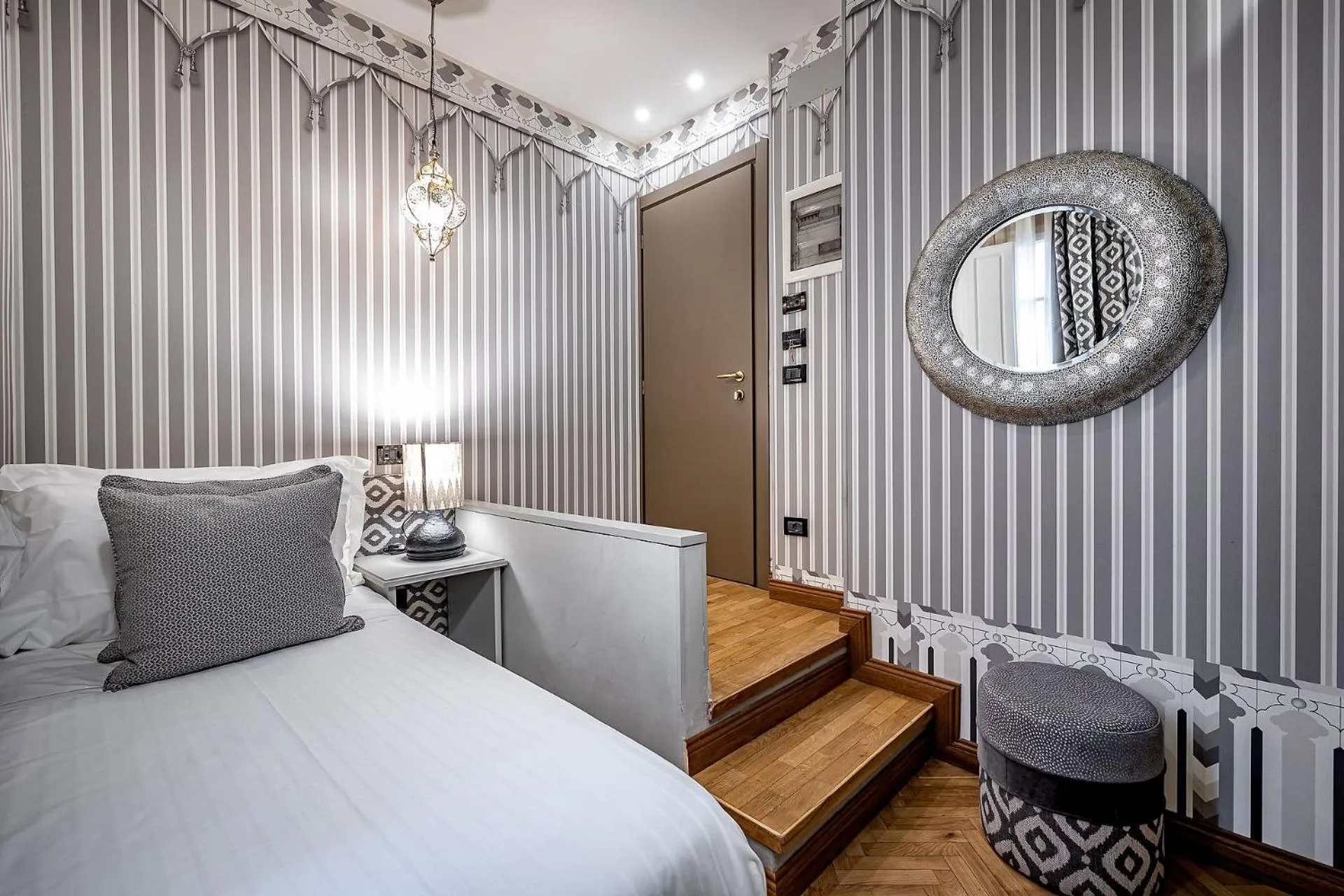 Economy Small Single Room in Hotel Duomo Firenze