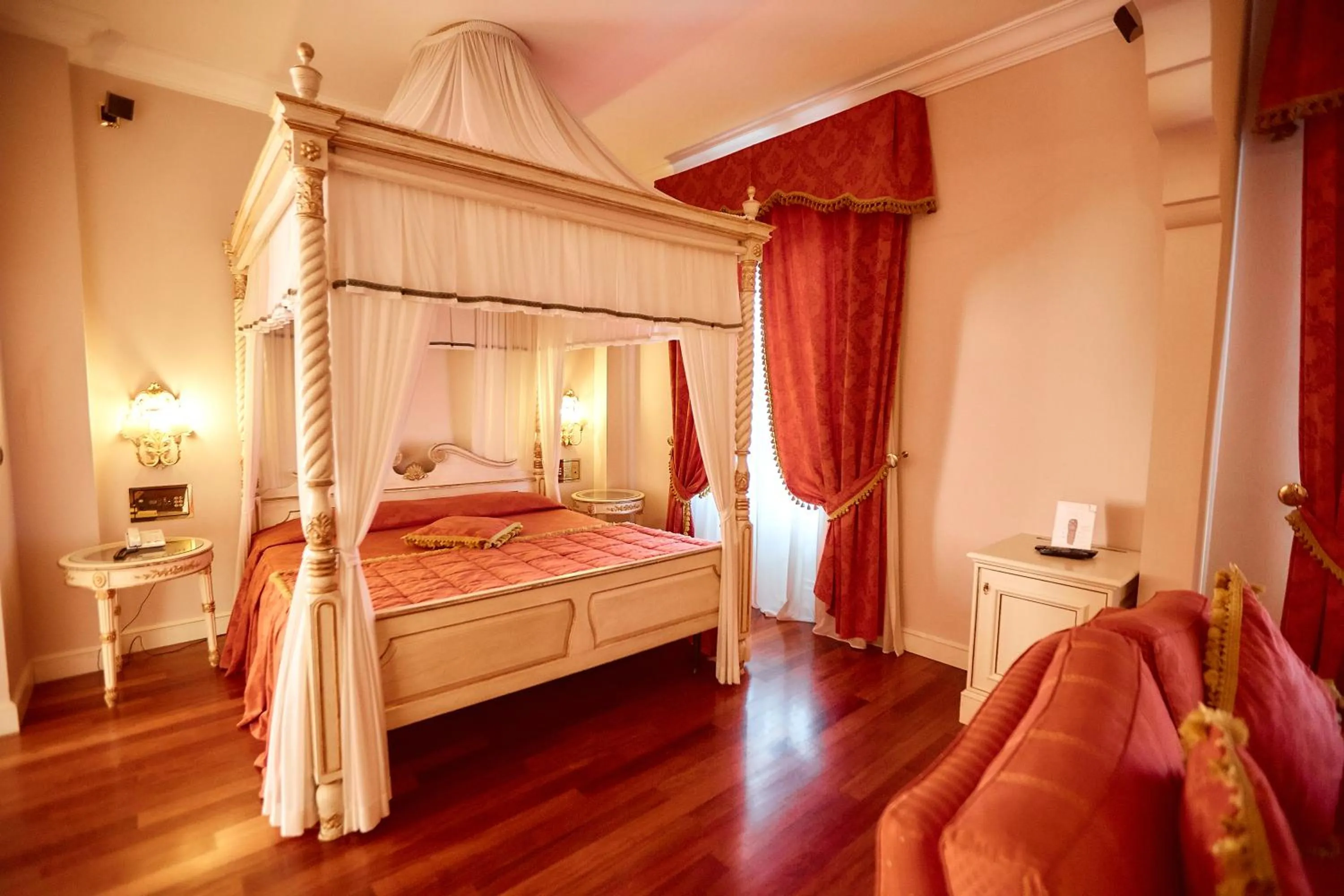 Suite - single occupancy in Hotel Villa Il Patriarca