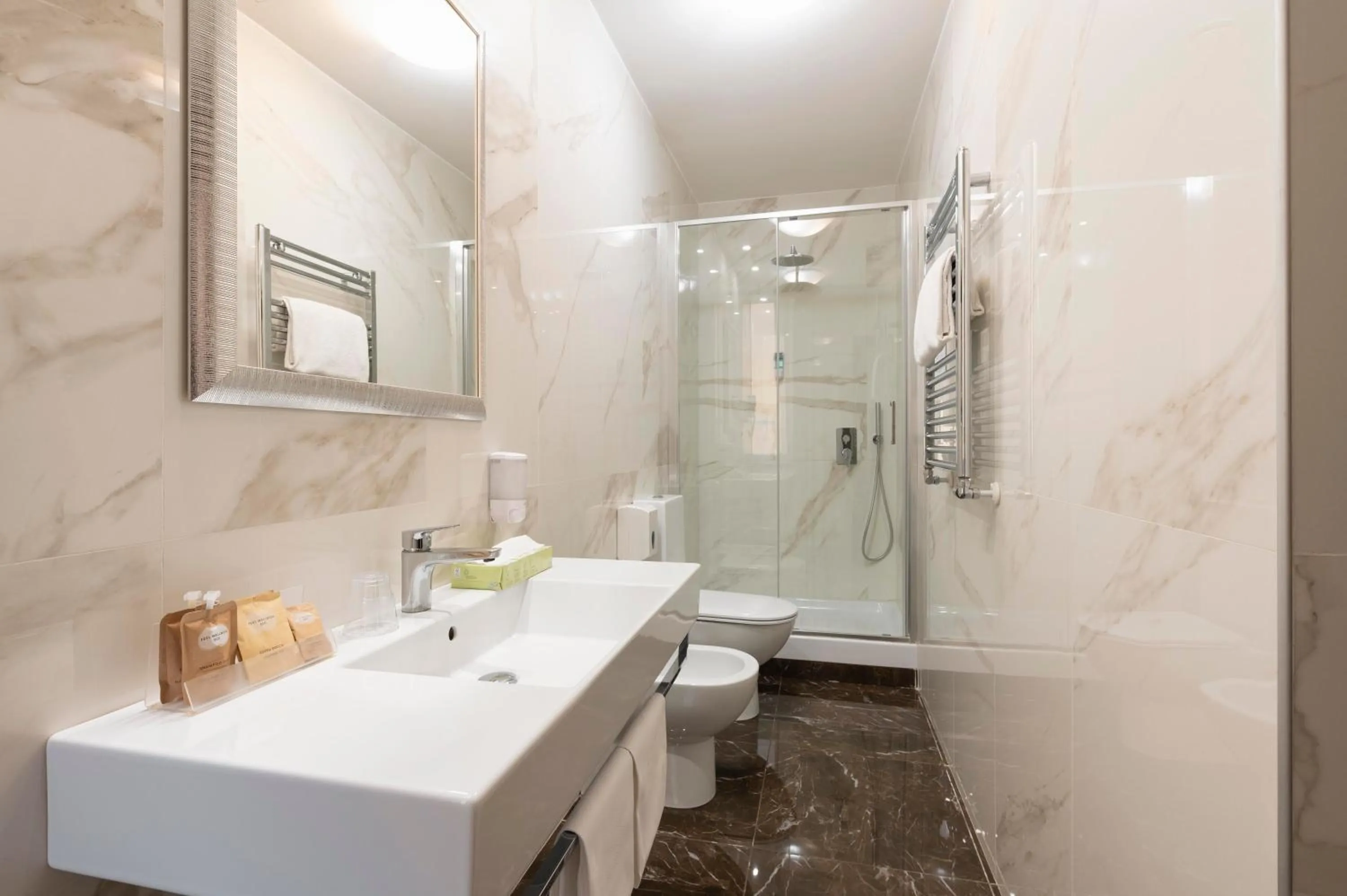 Standard Triple Room in Hotel Virgilio