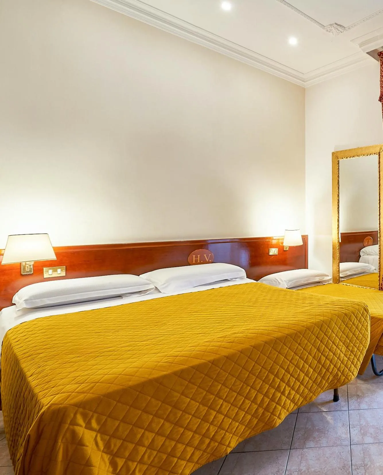 Quadruple Room in Hotel Virginia