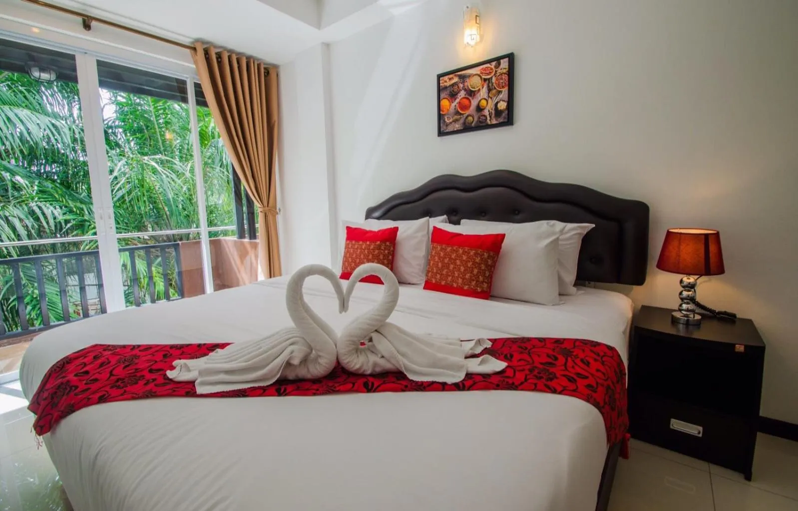 Deluxe Double Room with Balcony in TH beach hotel