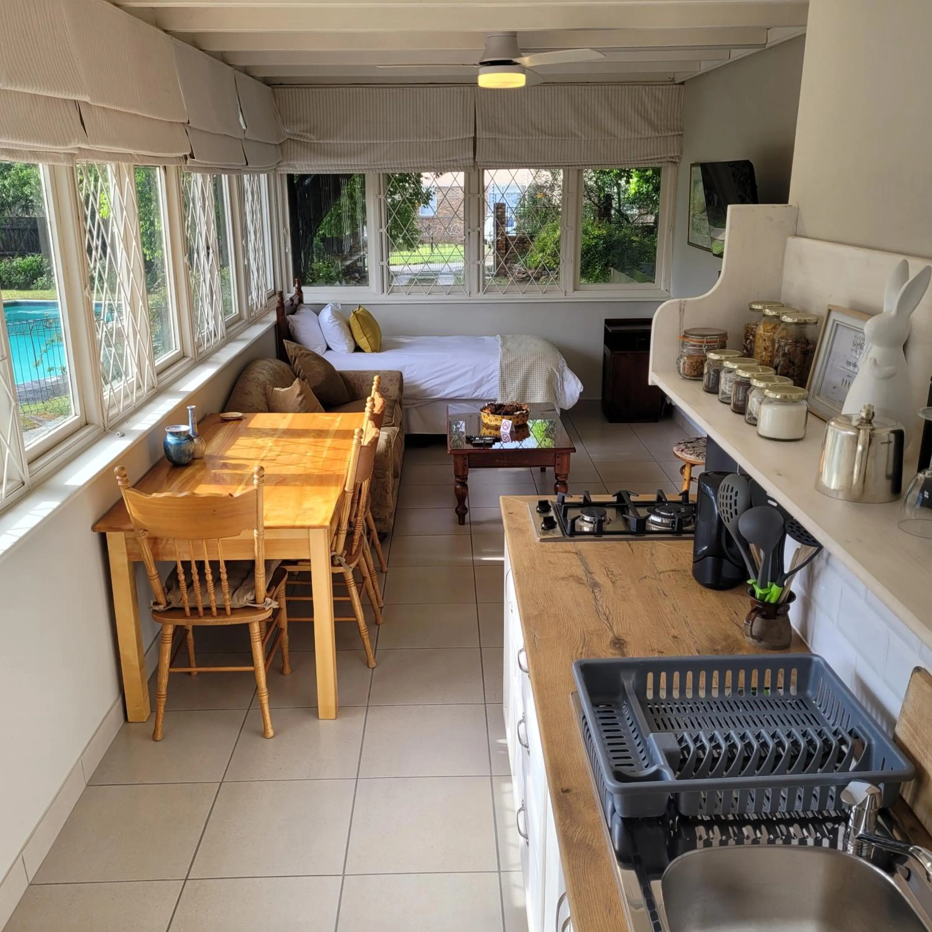 Standard Apartment - single occupancy in AppleBee Guest Cottages