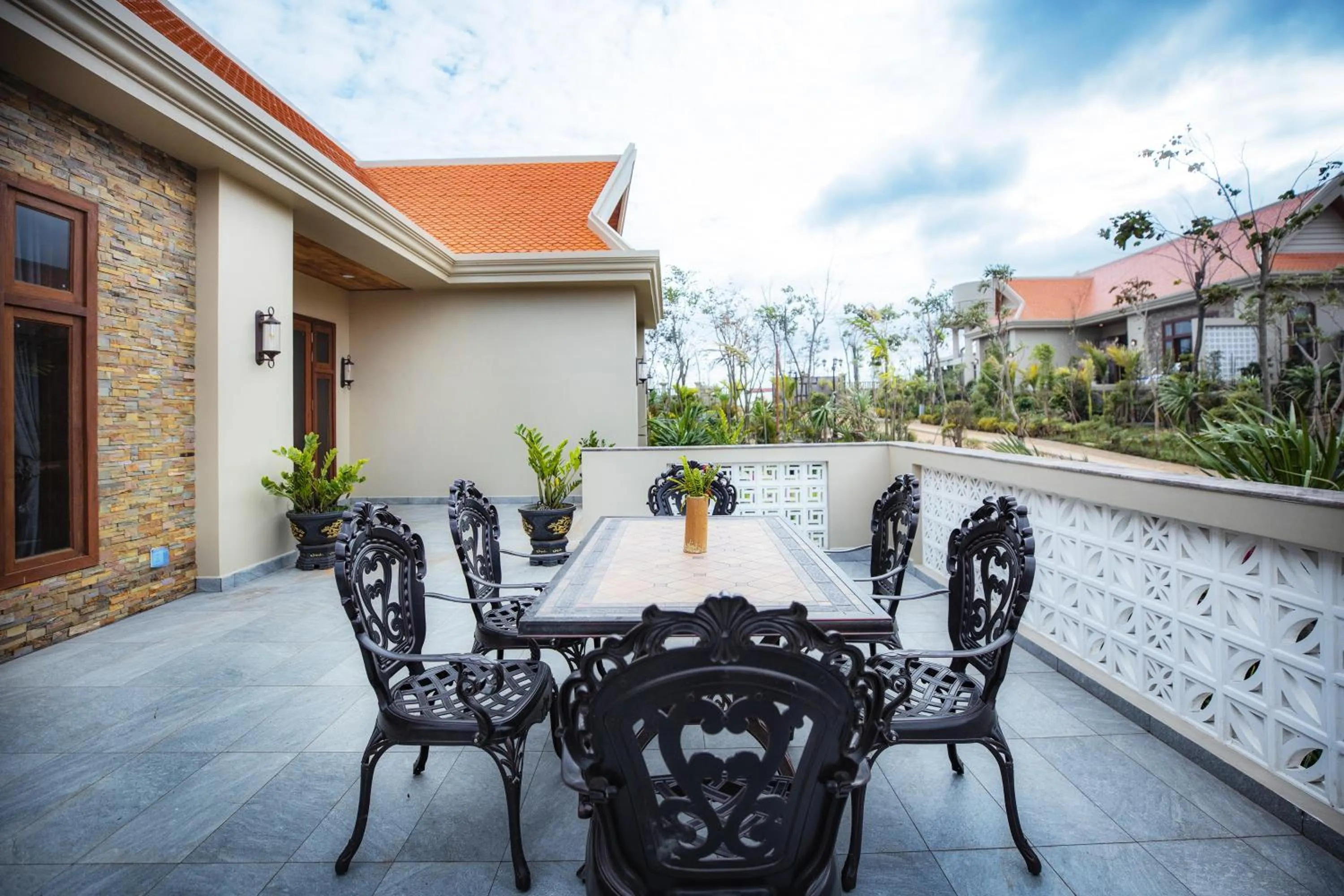 Two-Bedroom Suite in KNN RESORT Mondulkiri