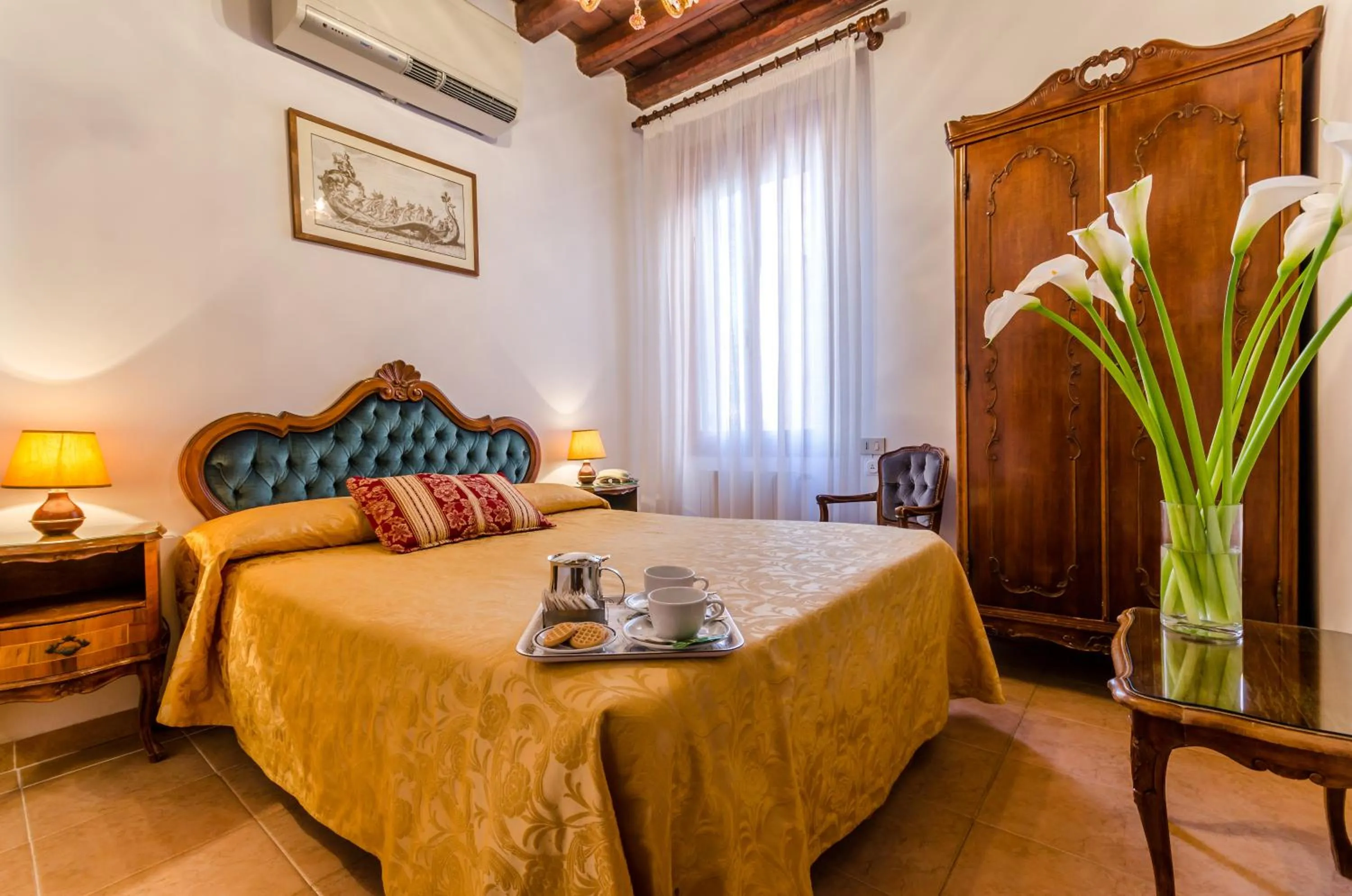 Single Room in Hotel Ariel Silva