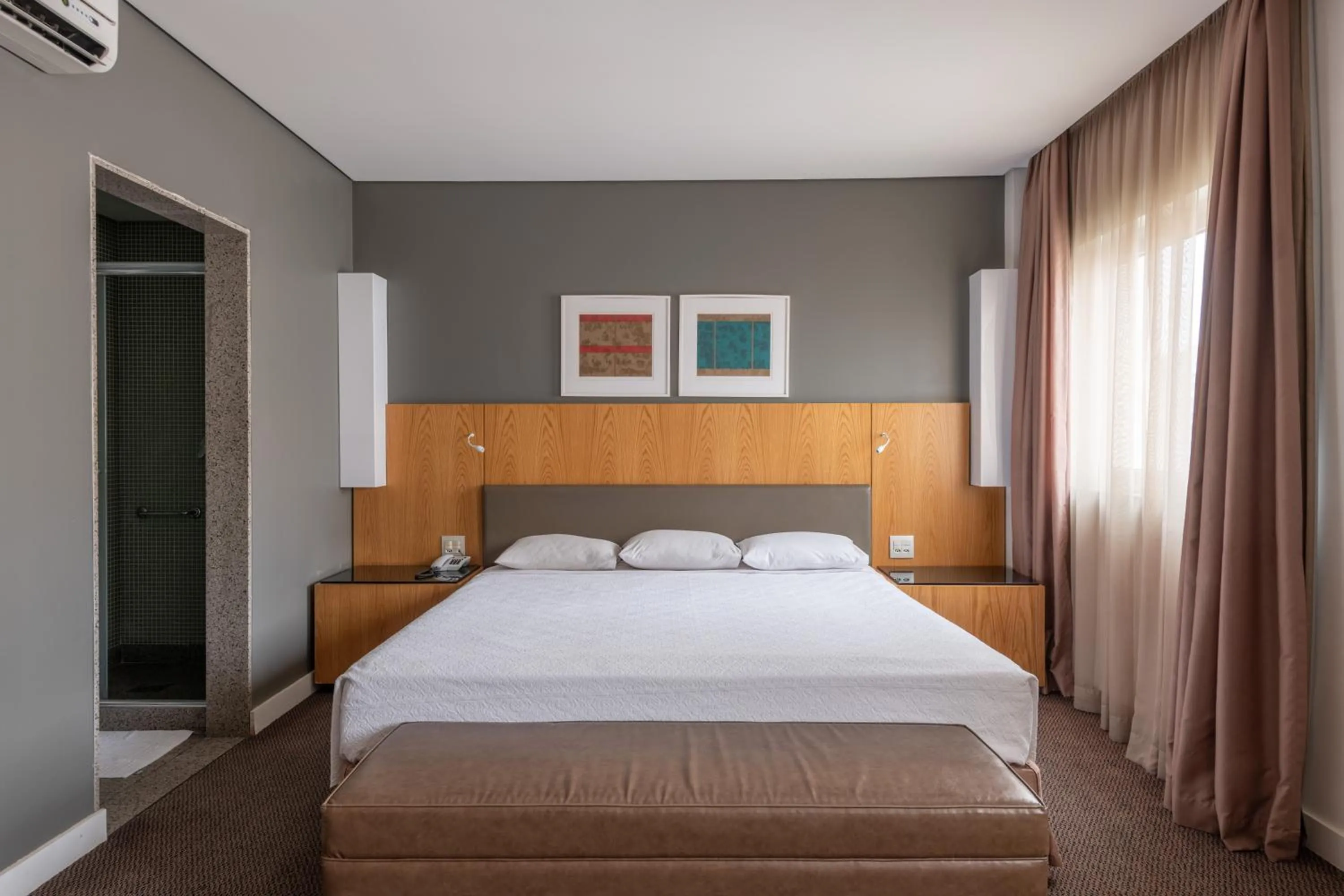 Deluxe King Room in DELPLAZA Marabá São Paulo