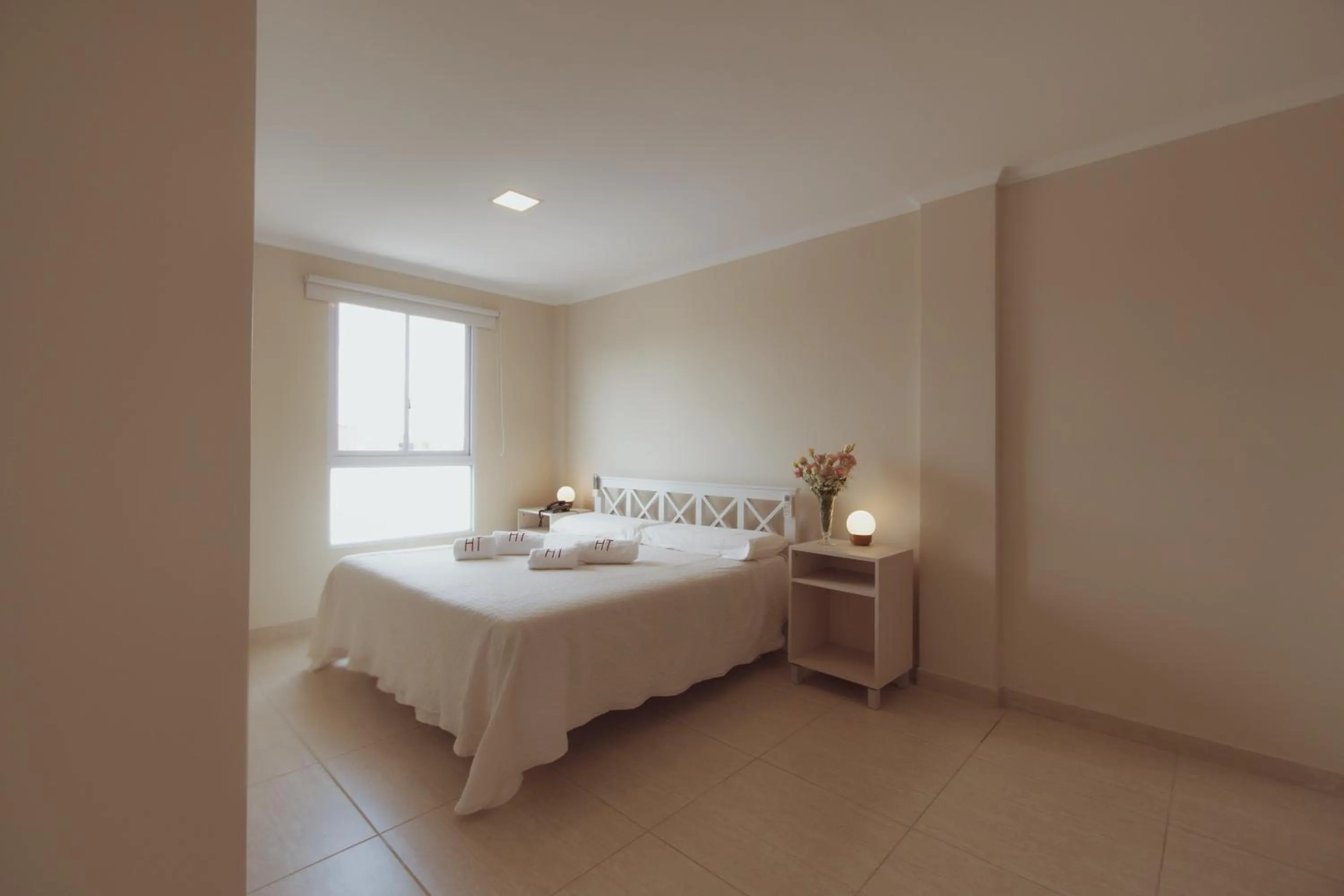 Superior King Room in Hotel Tonight