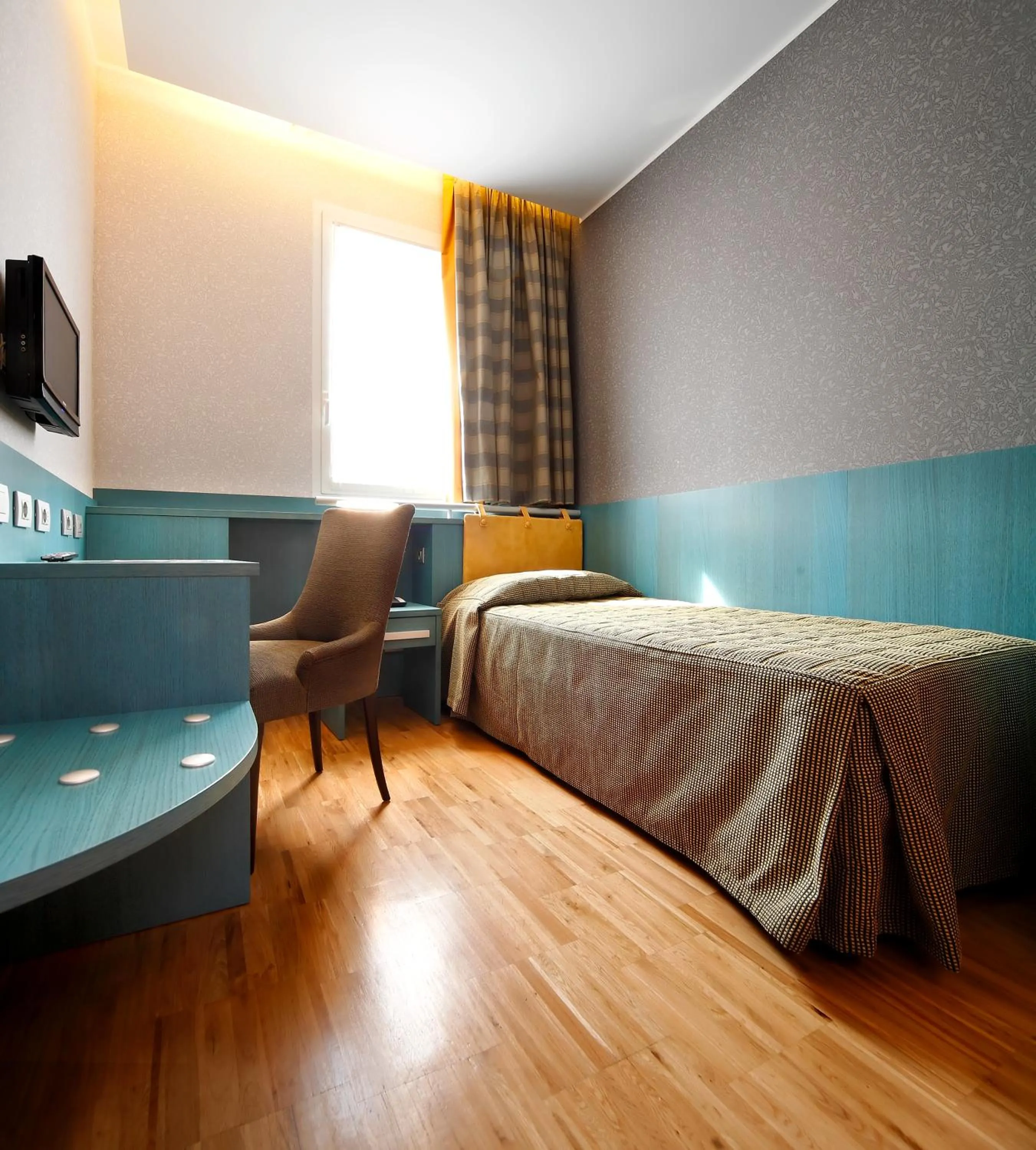 Single Room in Hotel Terminal