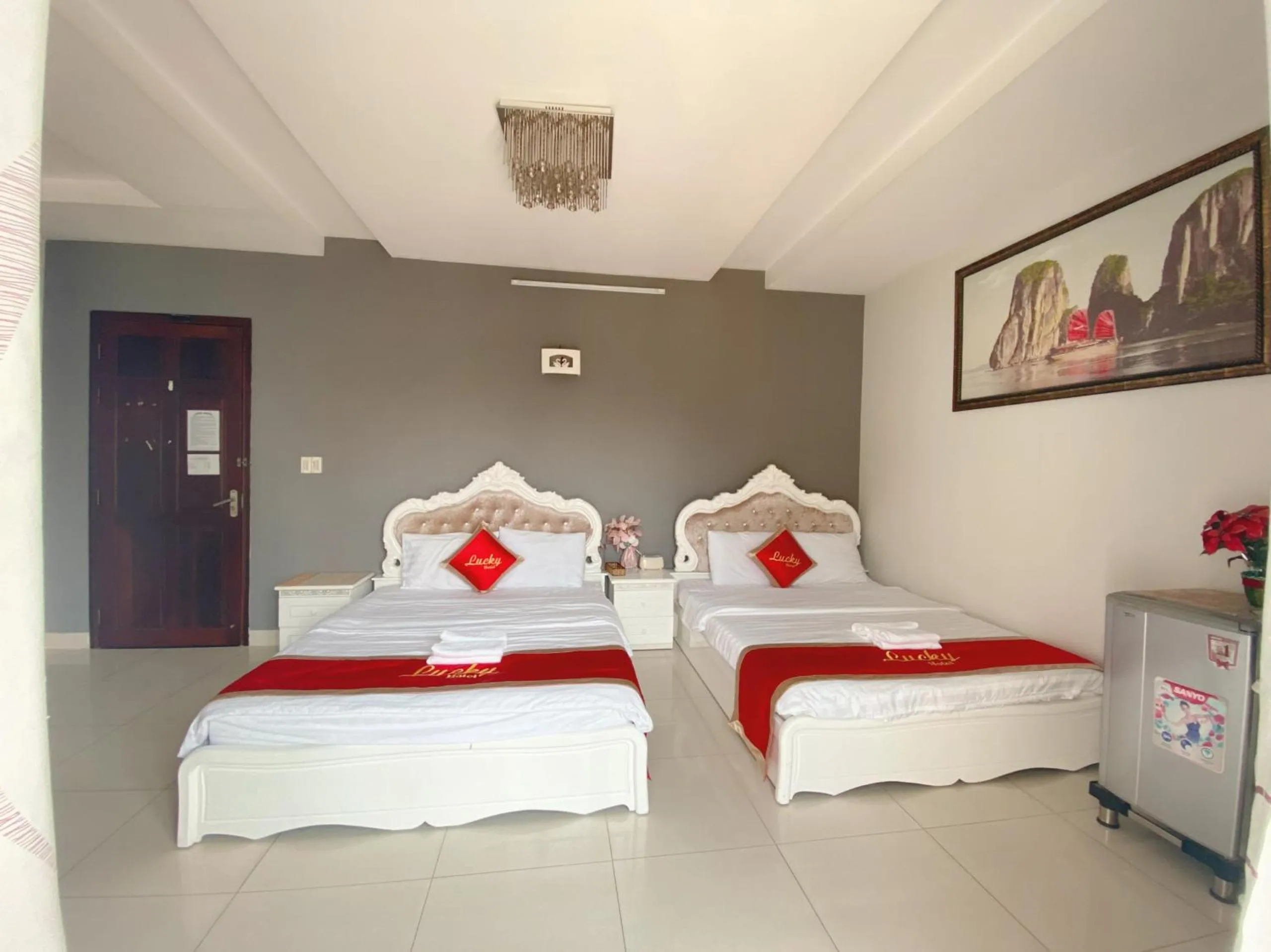 Deluxe Queen Room in Lucky hotel