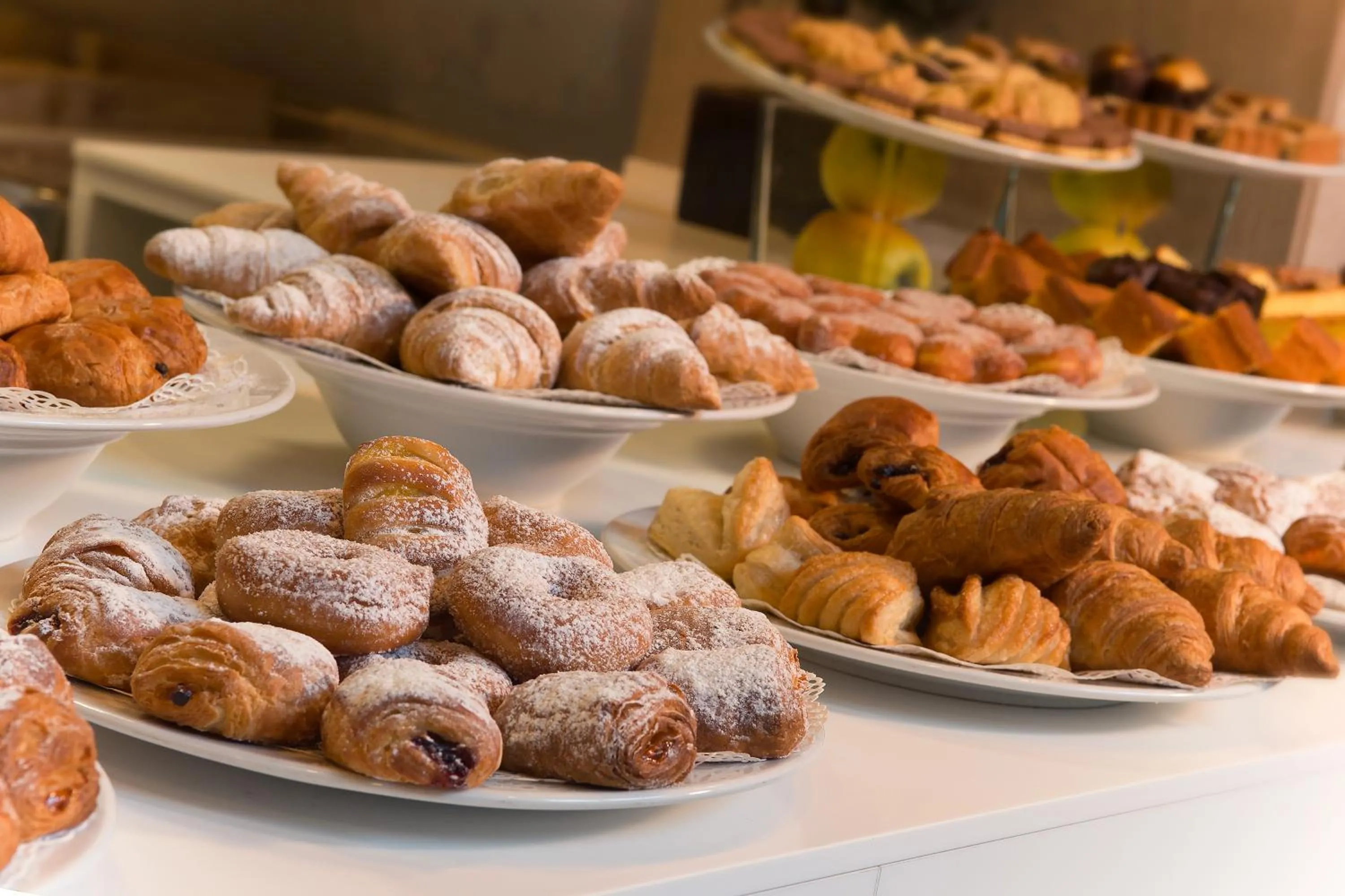 Buffet breakfast in voco Parma & Congressi by IHG