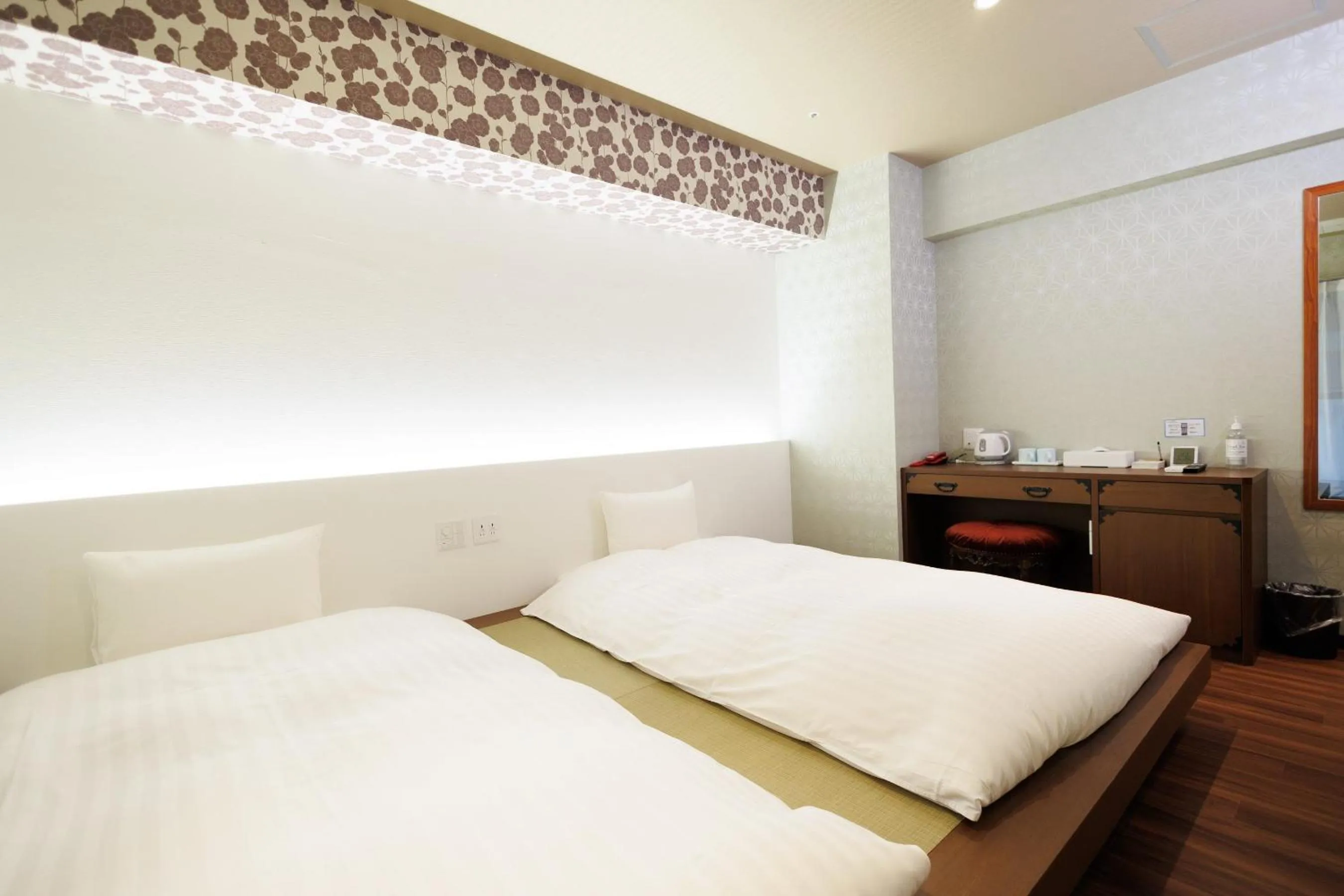 Twin Room - single occupancy - Non-Smoking in Hotaku HOTEL Akihabara