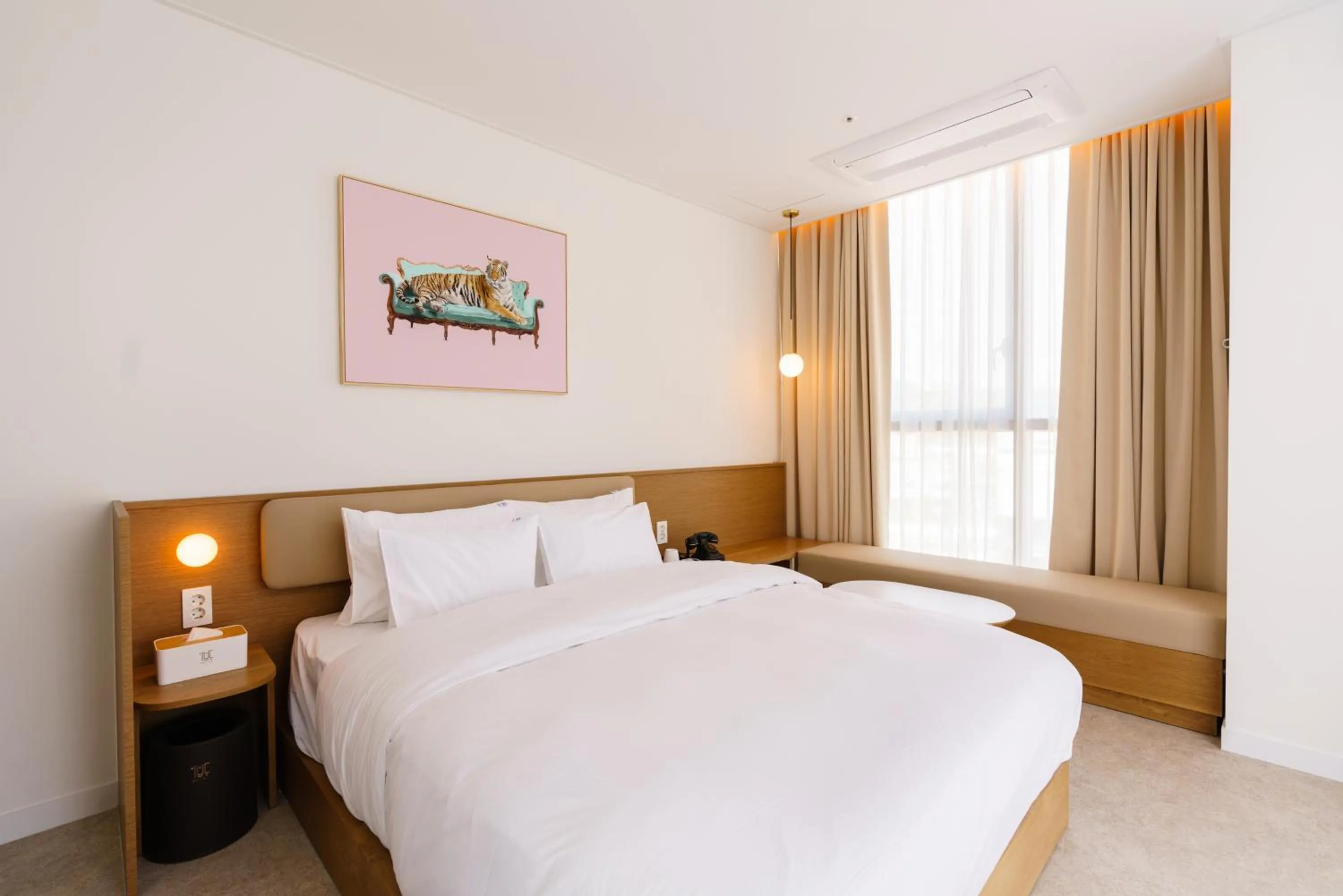 Premium Pretty Room Bathtub in Yangju Hotel Ippda