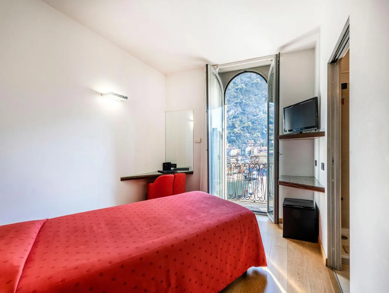 Single Room in Hotel Metropole Suisse