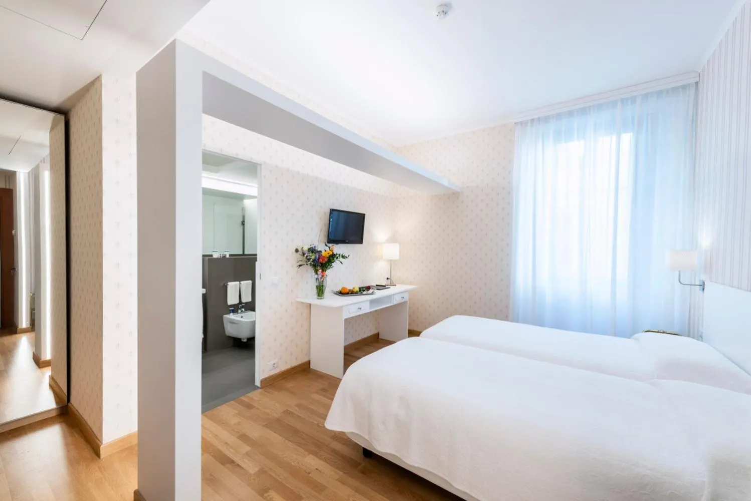 Double or Twin Room - single occupancy in Hotel Metropole Suisse