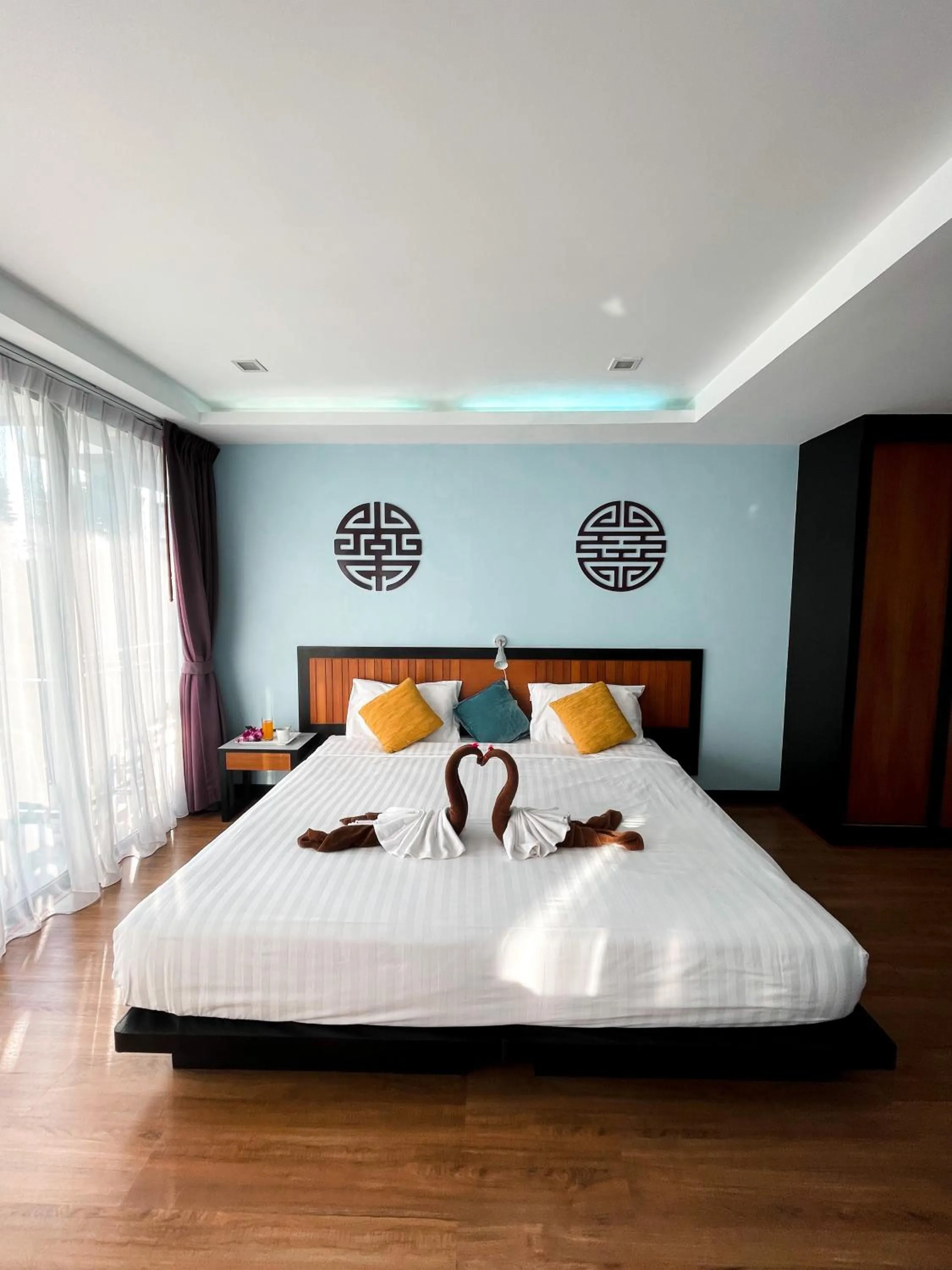 Double Room with Pool View in Z&Z House