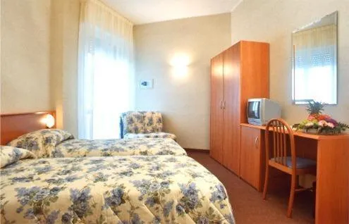 Twin Room in Hotel Engadina