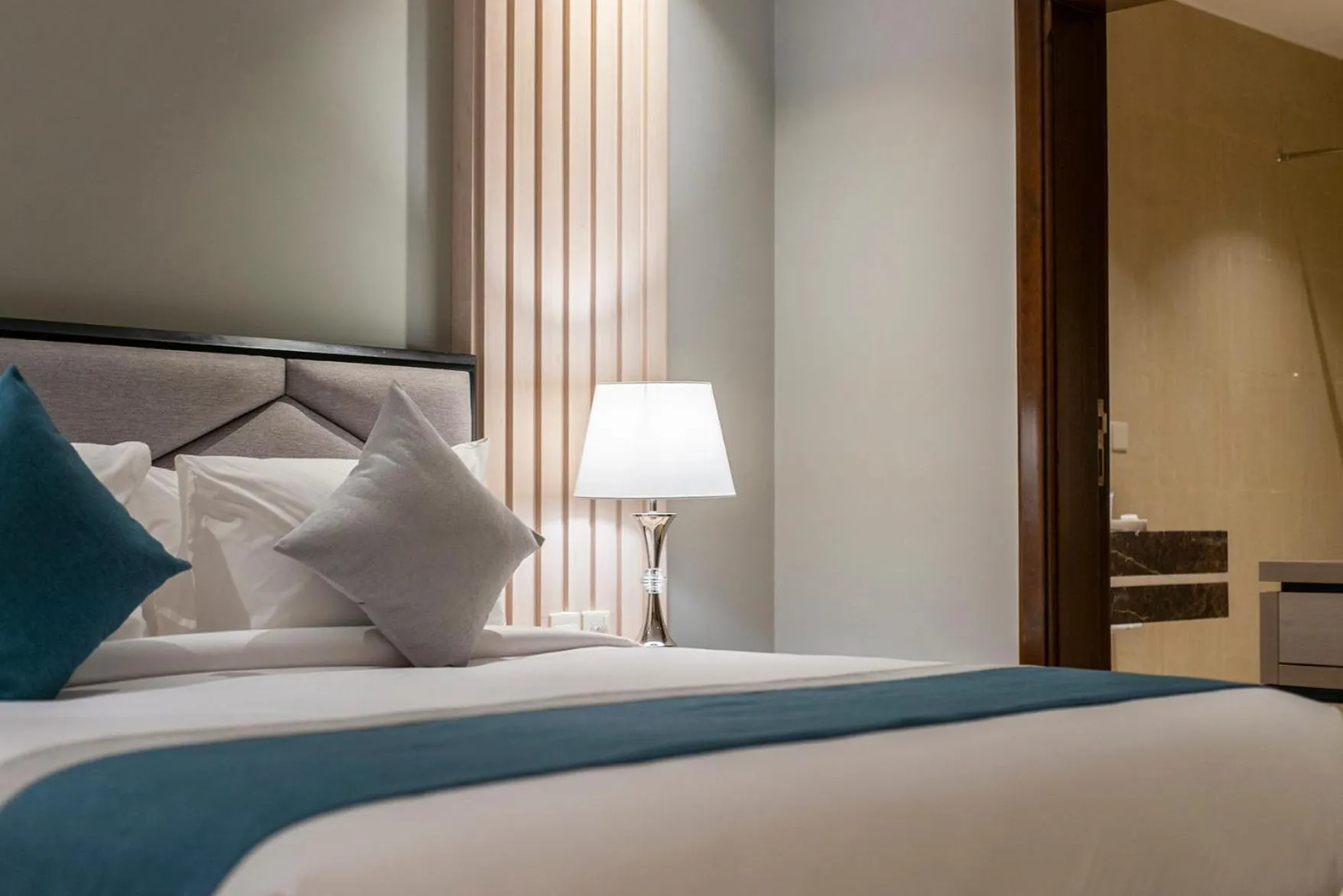 Executive Suite in Enala Hotel Apartments- Tabuk