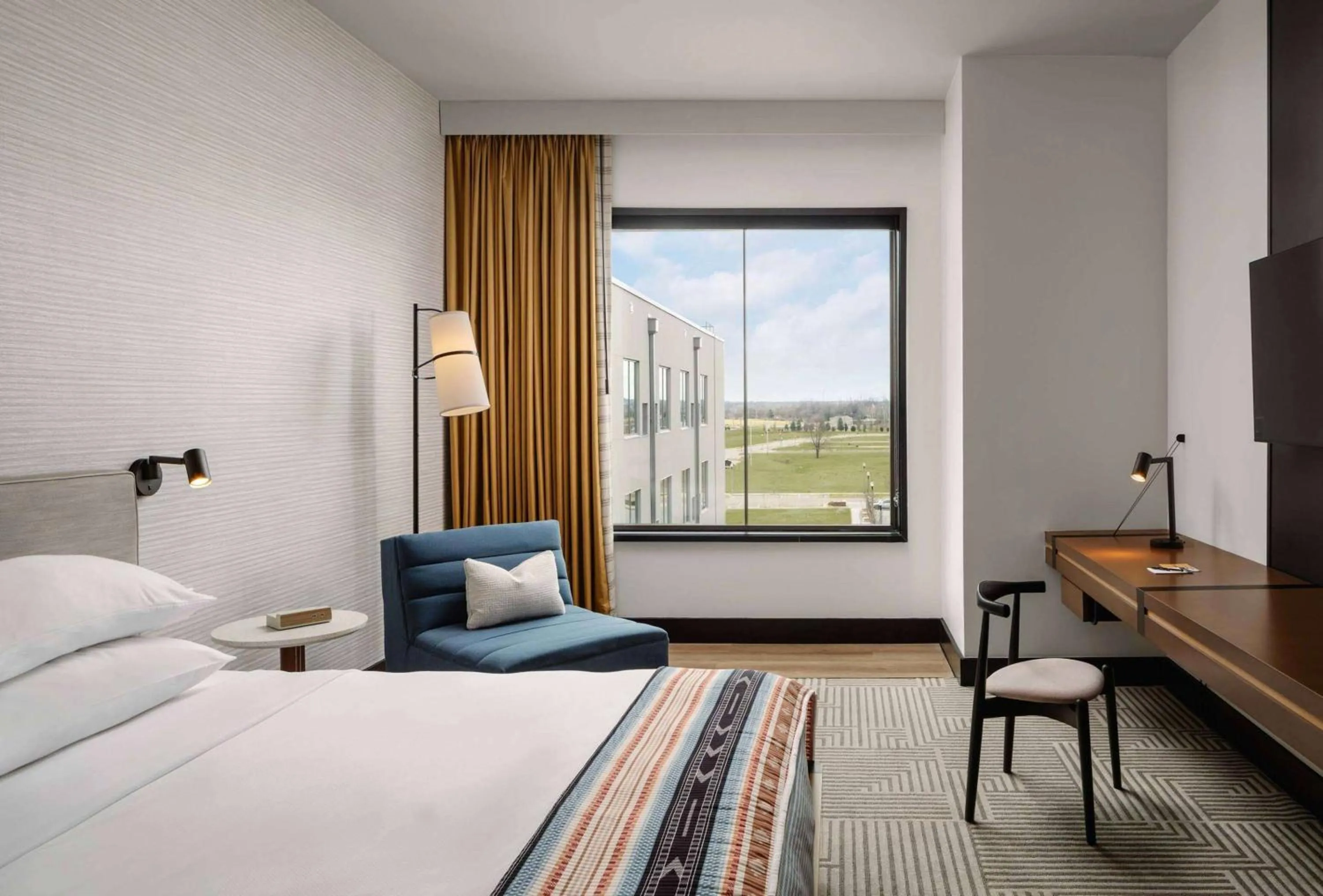 King Room - Non-Smoking in Hotel Tupelo, a Wyndham Hotel