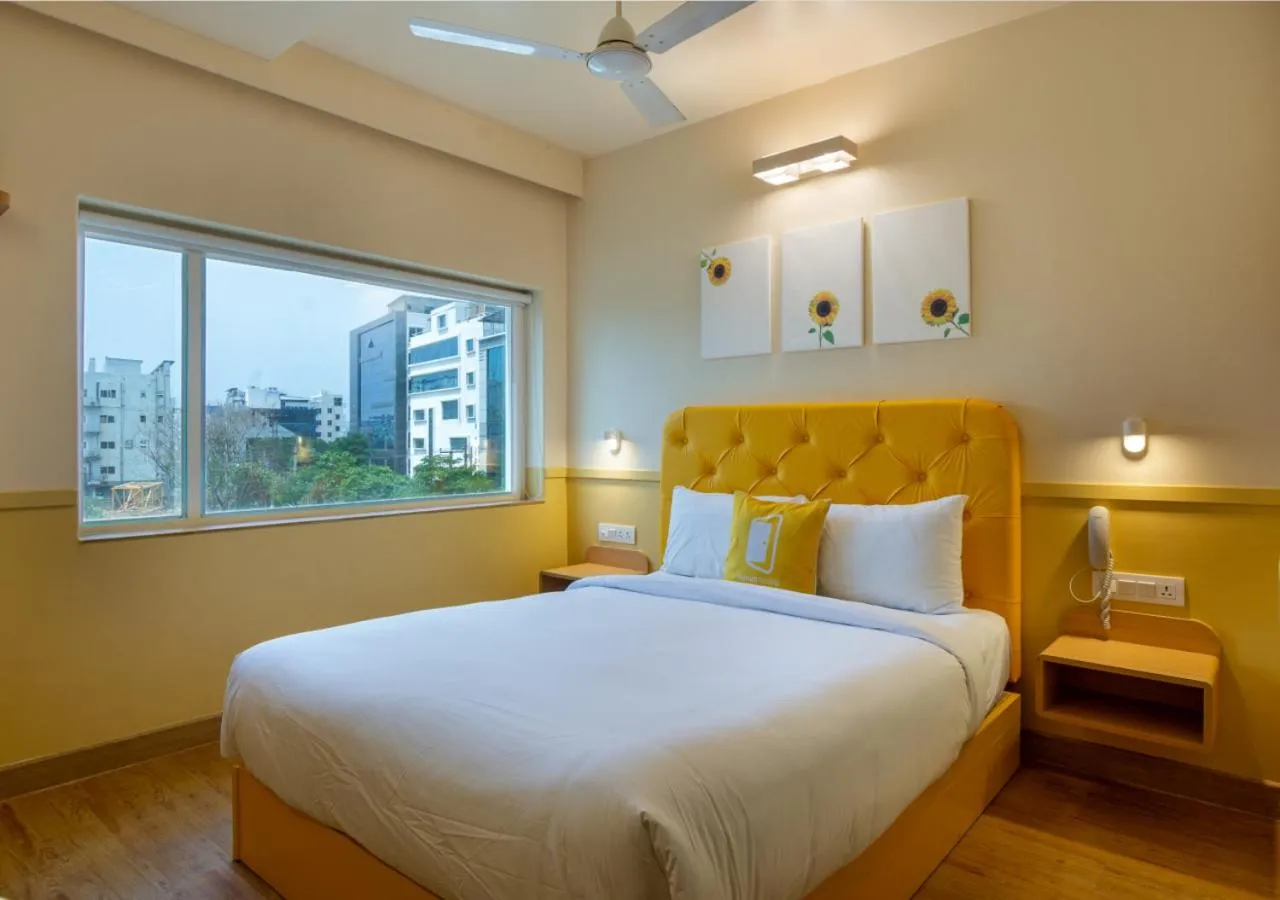 Standard Queen Room in Bloom Hotel - HITEC City