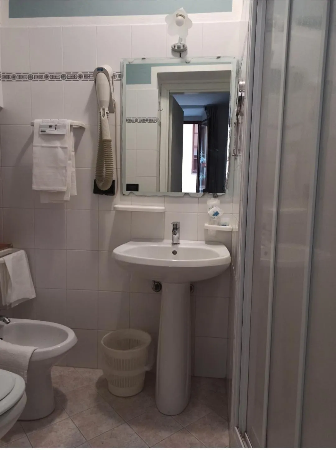 Premium Quadruple Room in Hotel Leonardo