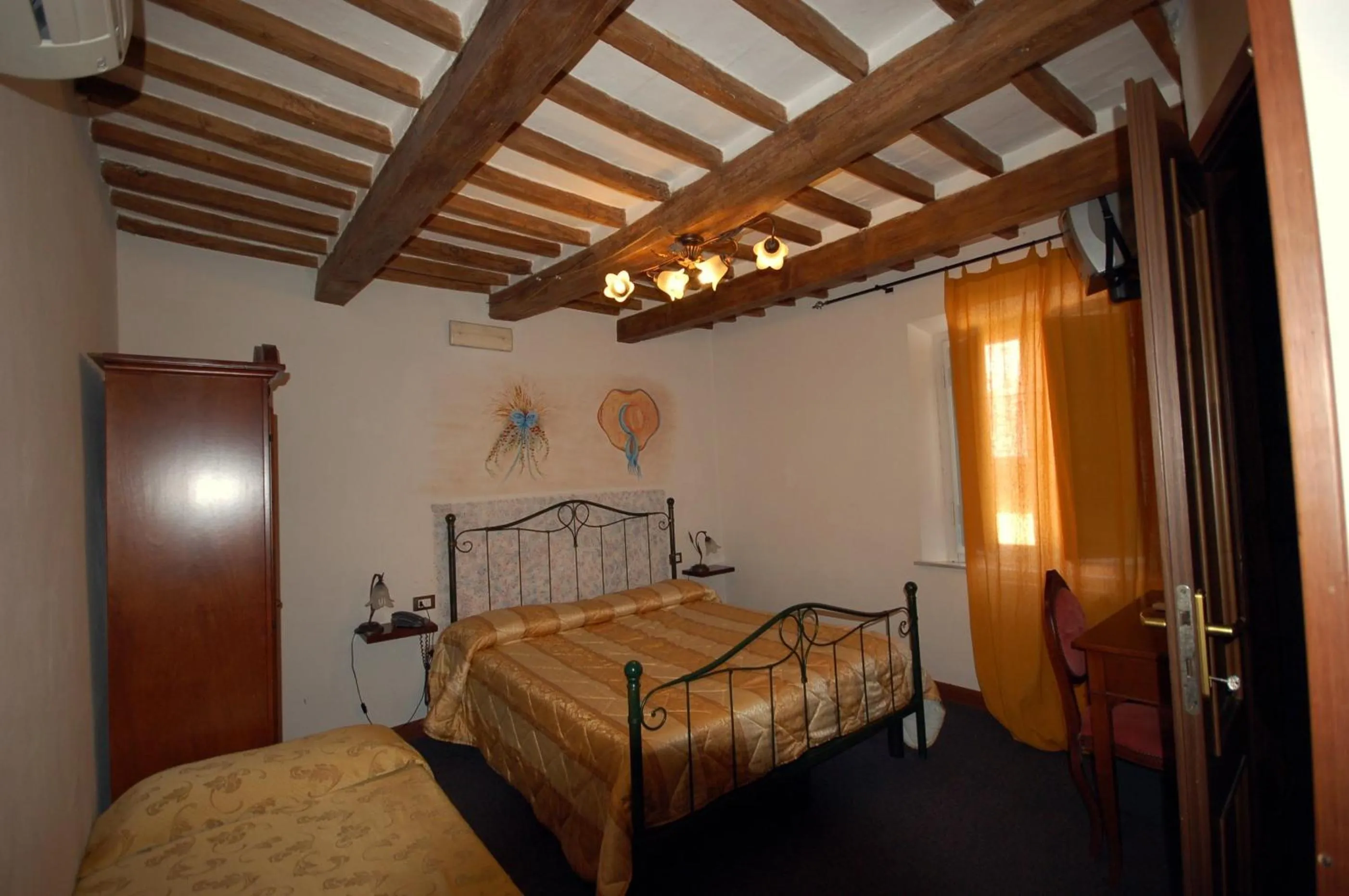 Triple Room in Hotel Leonardo