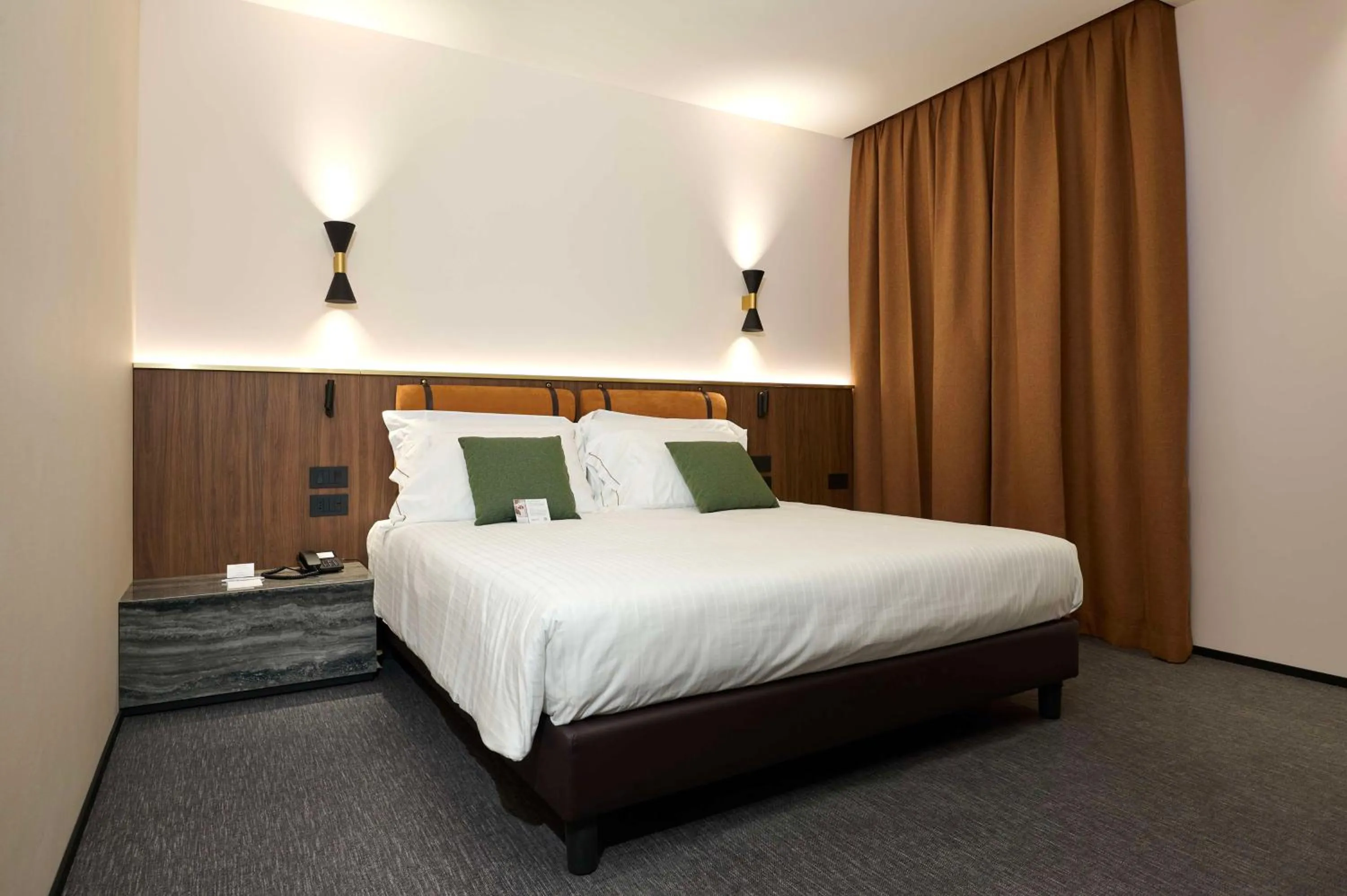 King Executive Suite with Sofa Bed in Best Western Hotel Biri