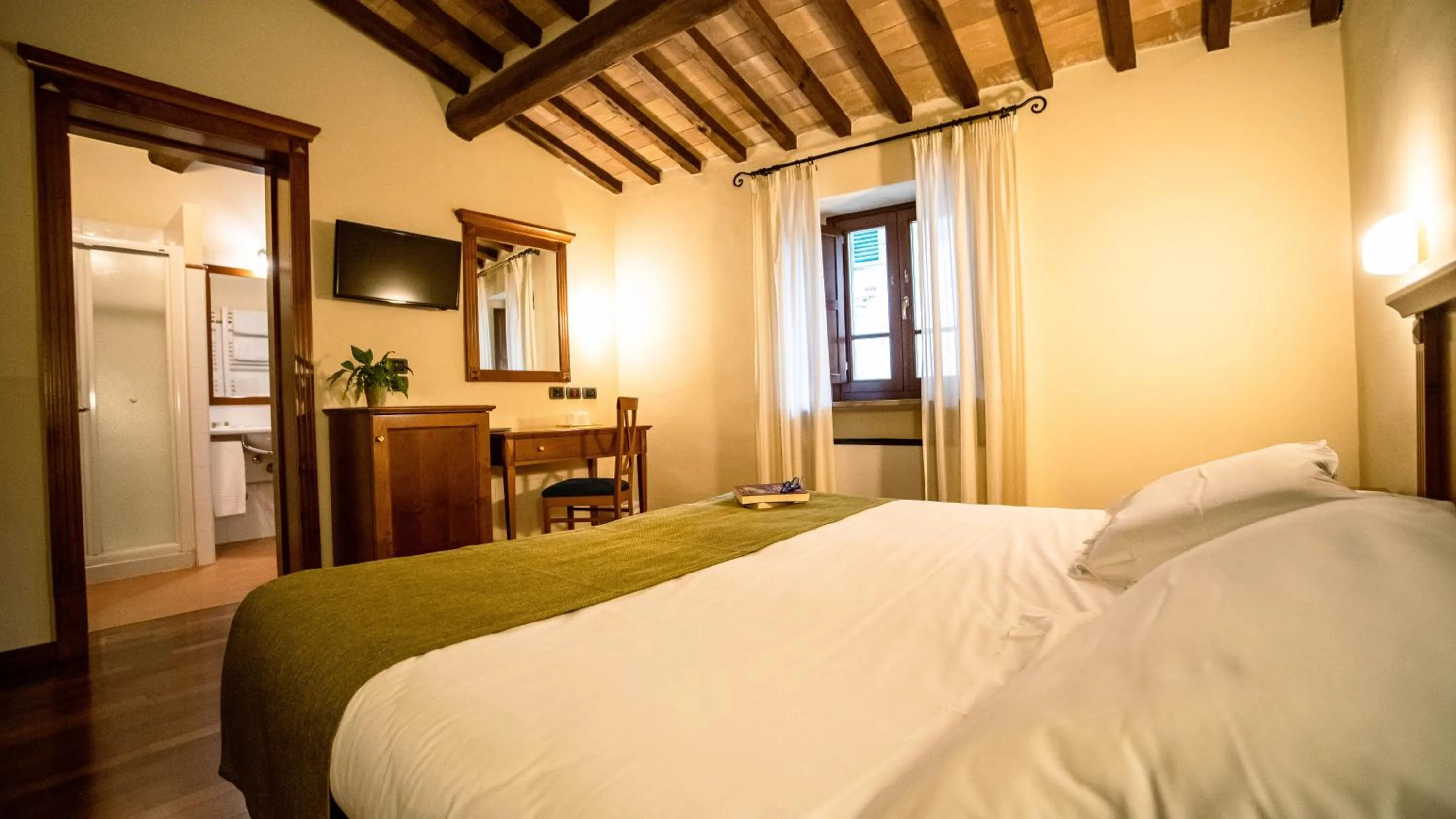 Classic Double Room in Relais La Corte di Bettona