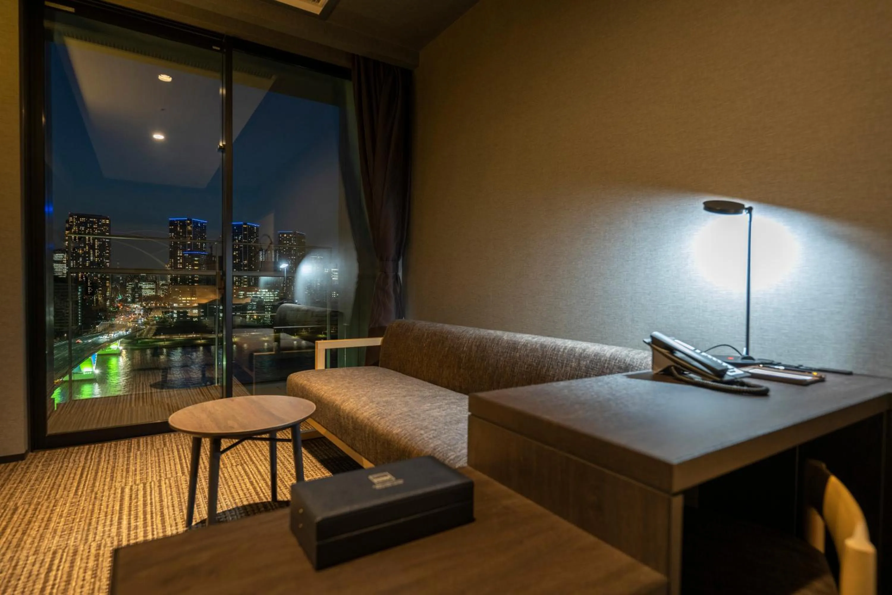 Premium Hollywood Twin Room with View Bath - High Floor - Non-Smoking (2 people) in La Vista Tokyo Bay