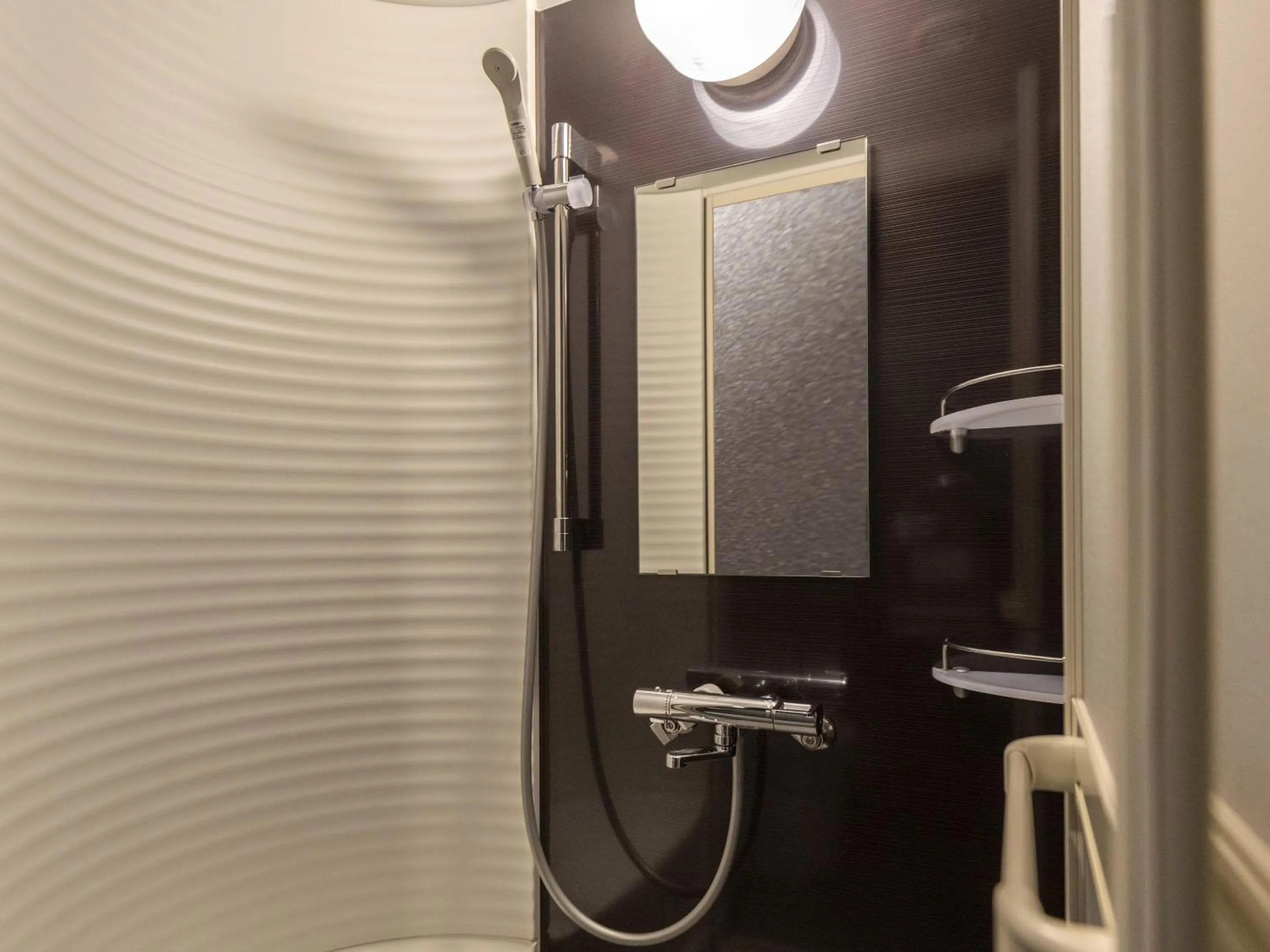 Deluxe Corner Single Room with Shower - single occupancy - Non-Smoking (1 person) in La Vista Tokyo Bay