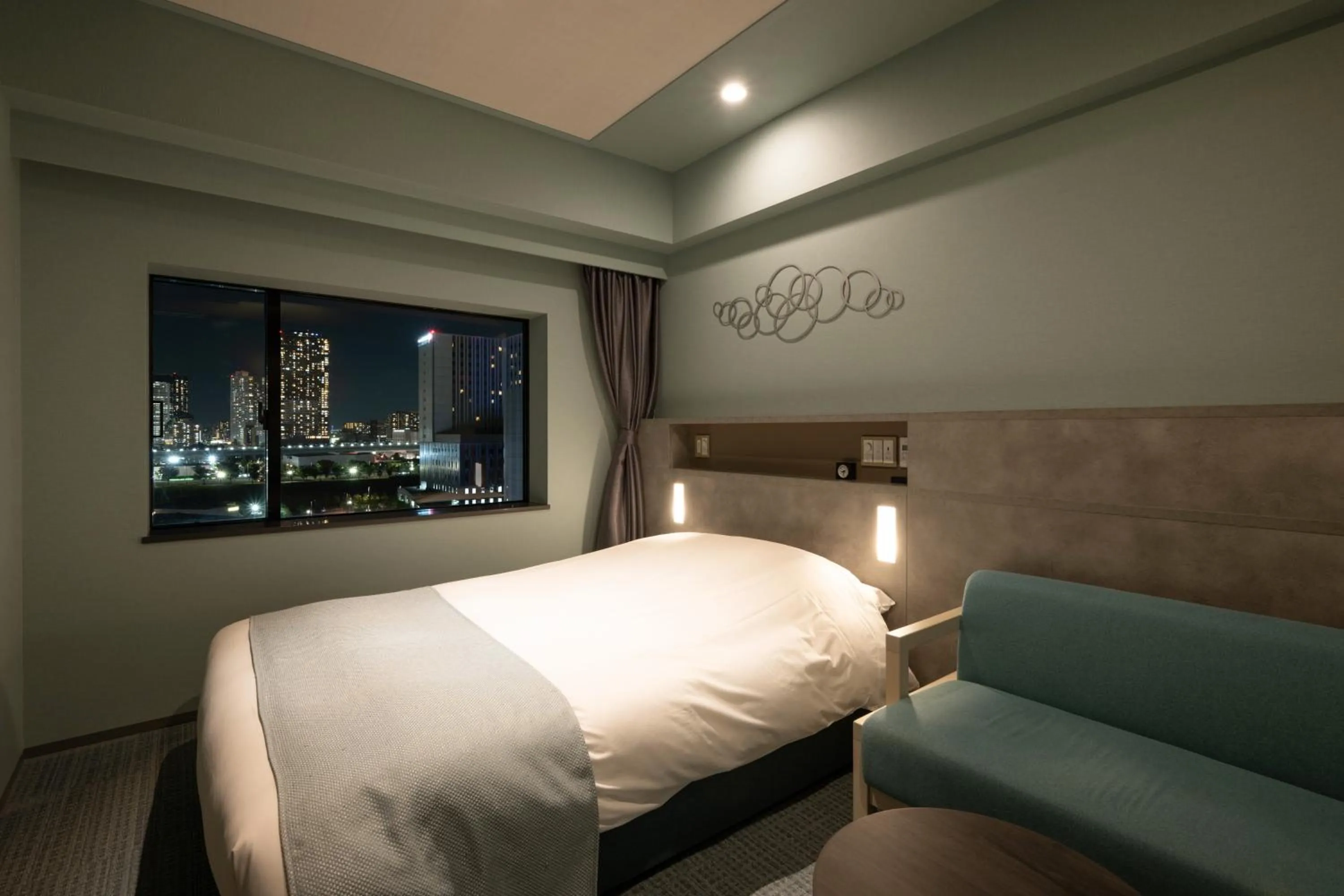 Double Room with Small Double Bed - Non-Smoking (2 people) in La Vista Tokyo Bay