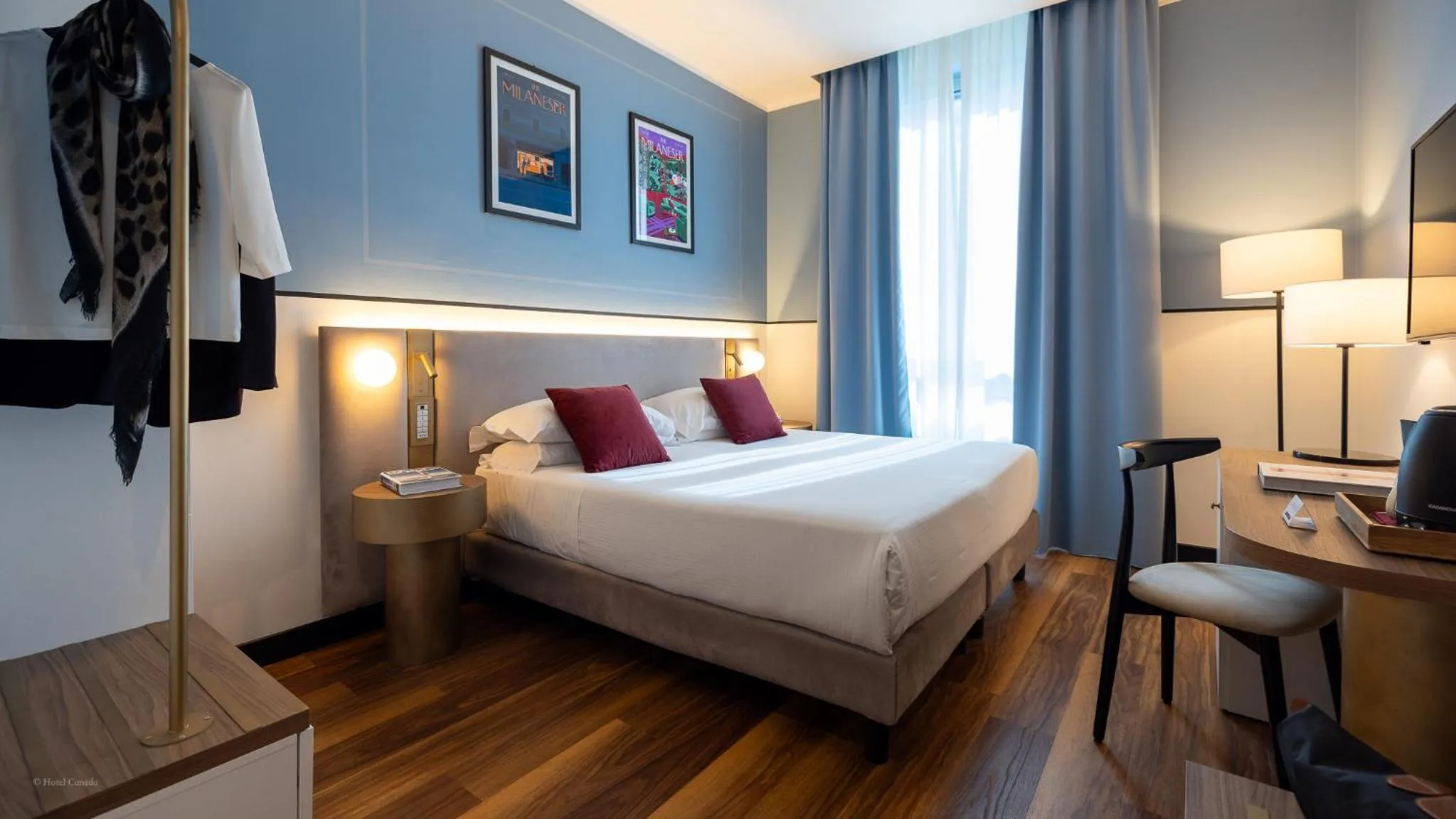 Twin Room in Hotel Canada