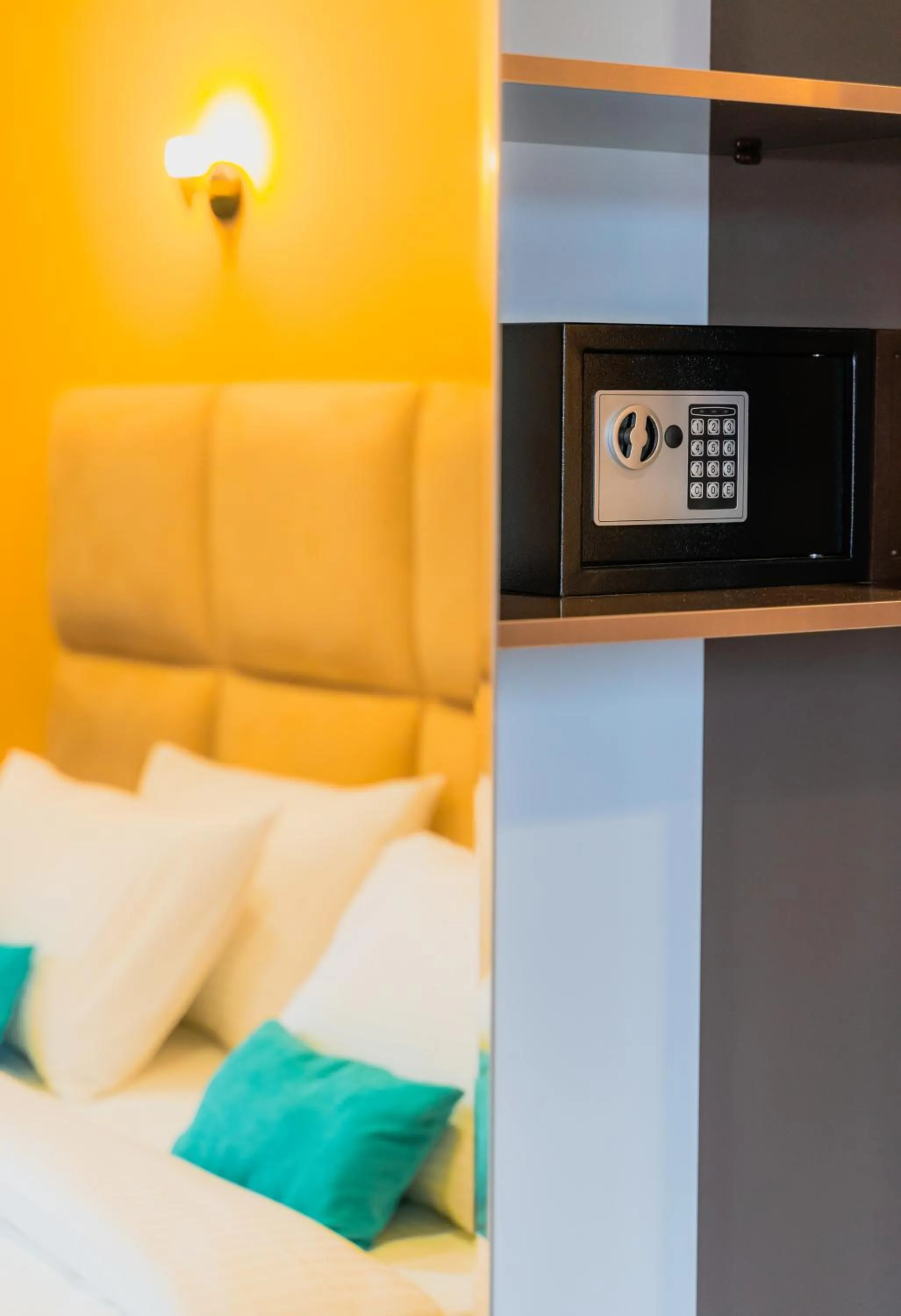 Standard Double or Twin Room - single occupancy in Hotel Residence Plaza