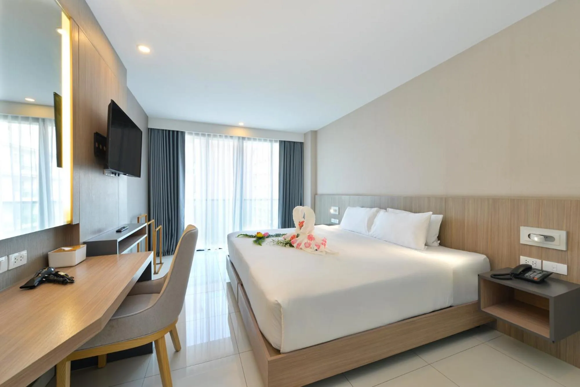 Deluxe Double Room with Balcony in Grace Patong Hotel