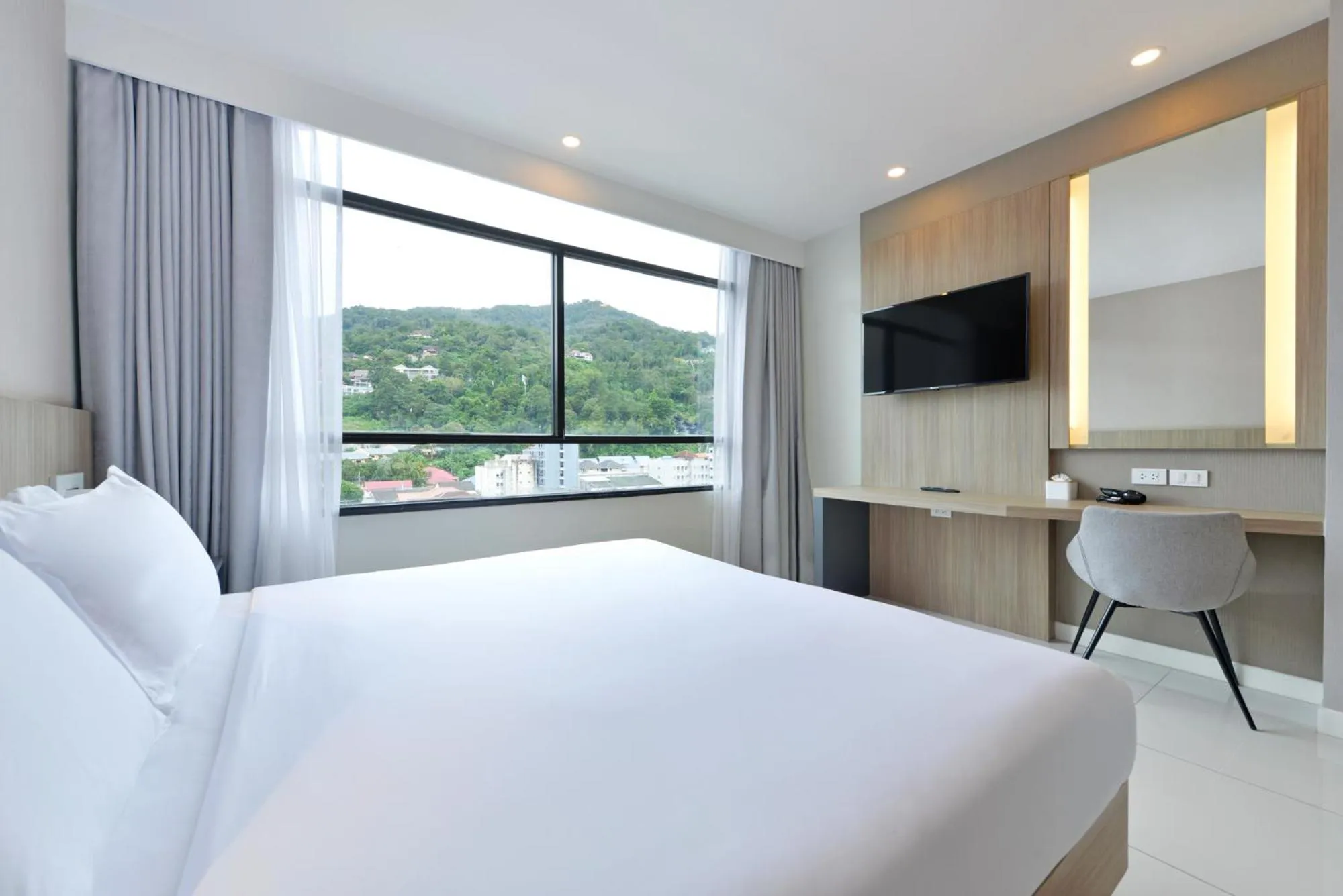 Superior King Room No Balcony in Grace Patong Hotel