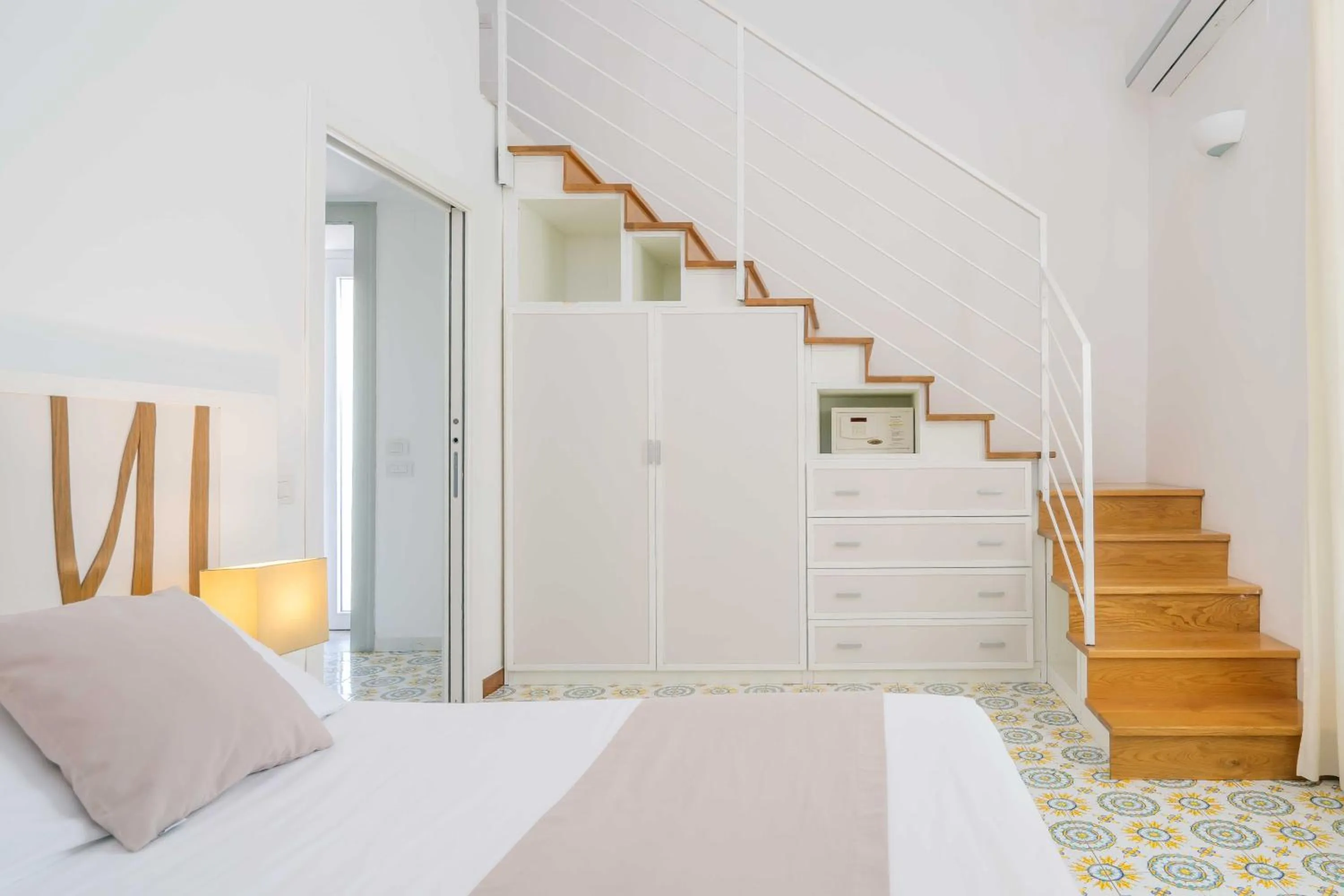 Family Room with Private Bathroom in Hotel Le Axidie