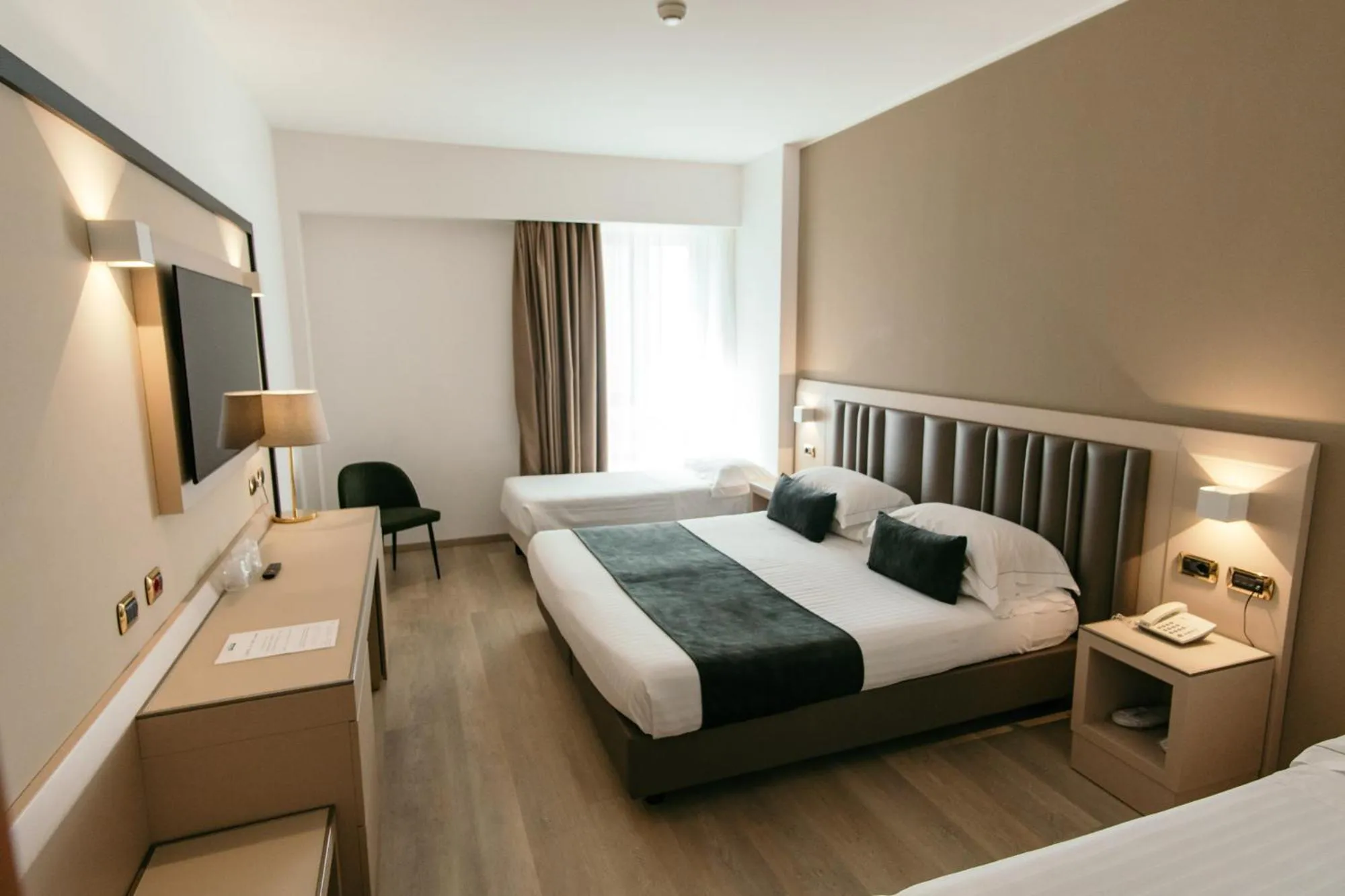 Standard Quadruple Room in Grand Hotel la Chiusa di Chietri