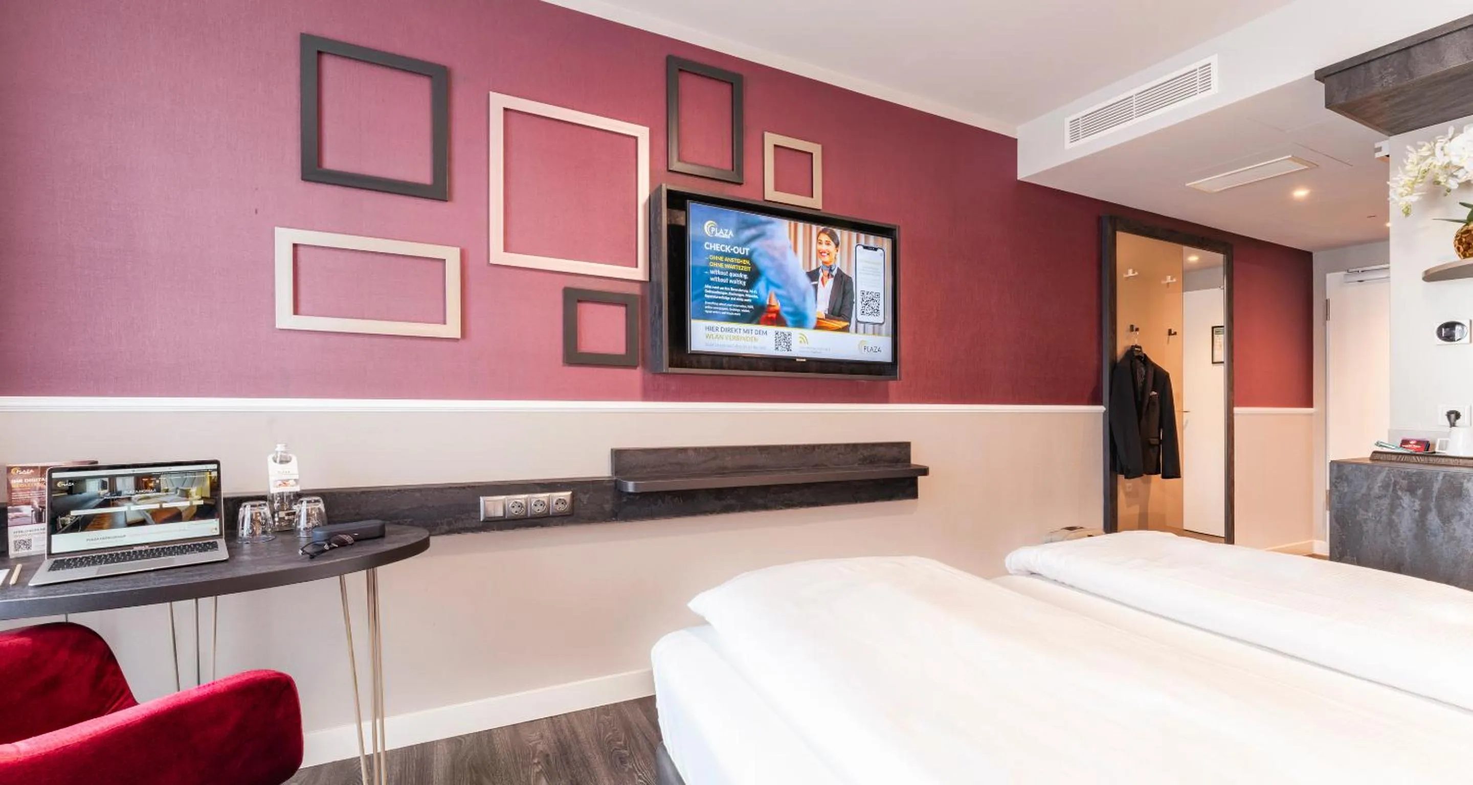 Premium Double Room in PLAZA Premium Heidelberg