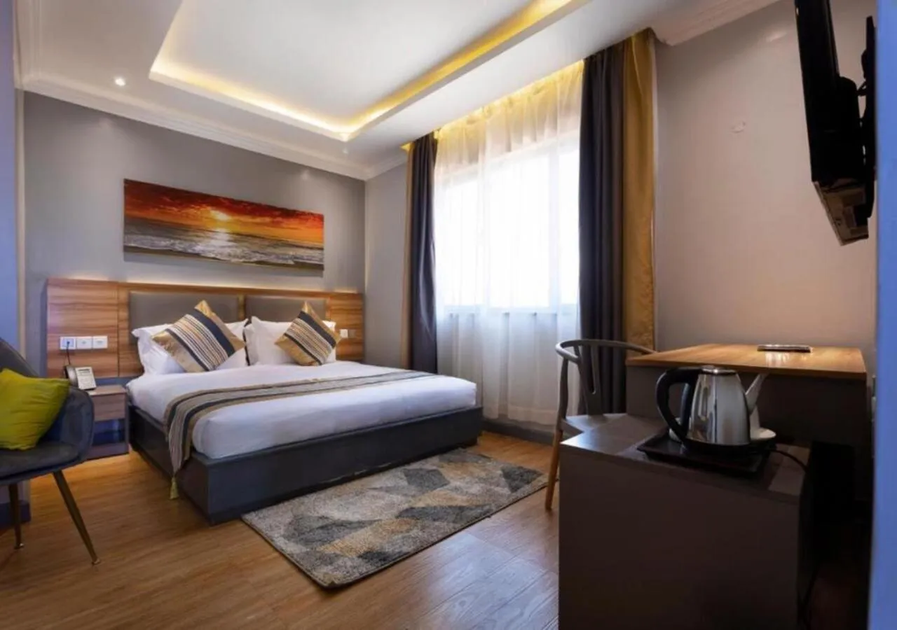 Standard Double Room in Raha Suites - Westlands