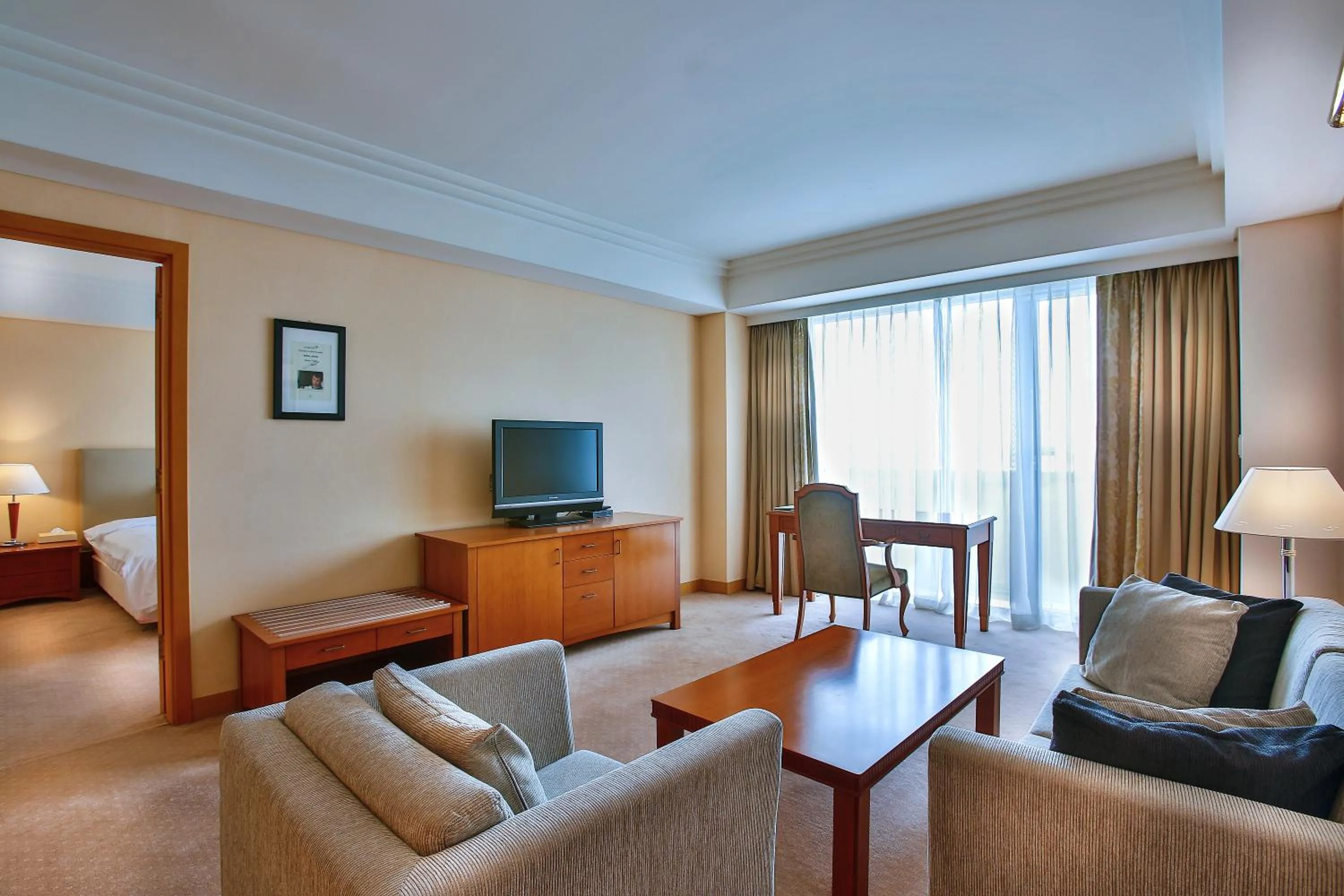 Junior Suite Double Room with Sea View in Hotel Hyundai by Lahan Mokpo